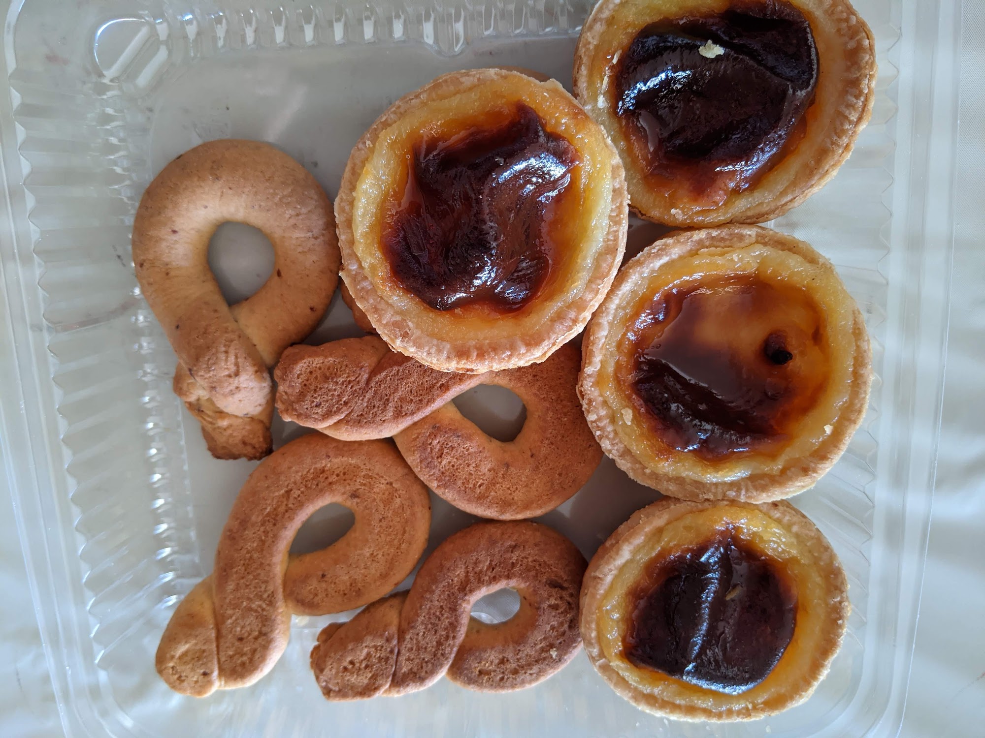 Silva Bakery: Portuguese Baked Goods & Artisan Breads Menu