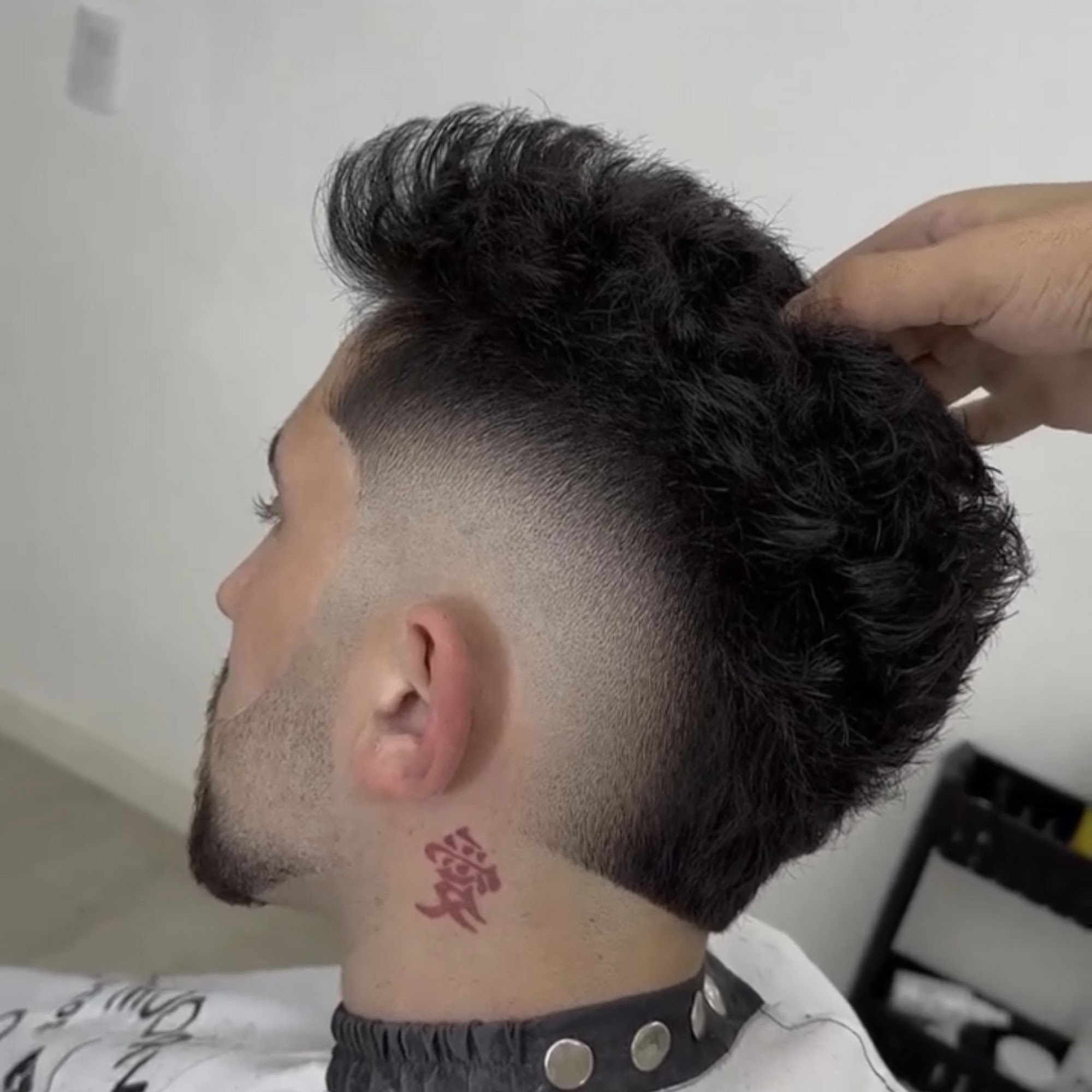 Hamed cuts 24326 Mission Blvd, Hayward California 94544