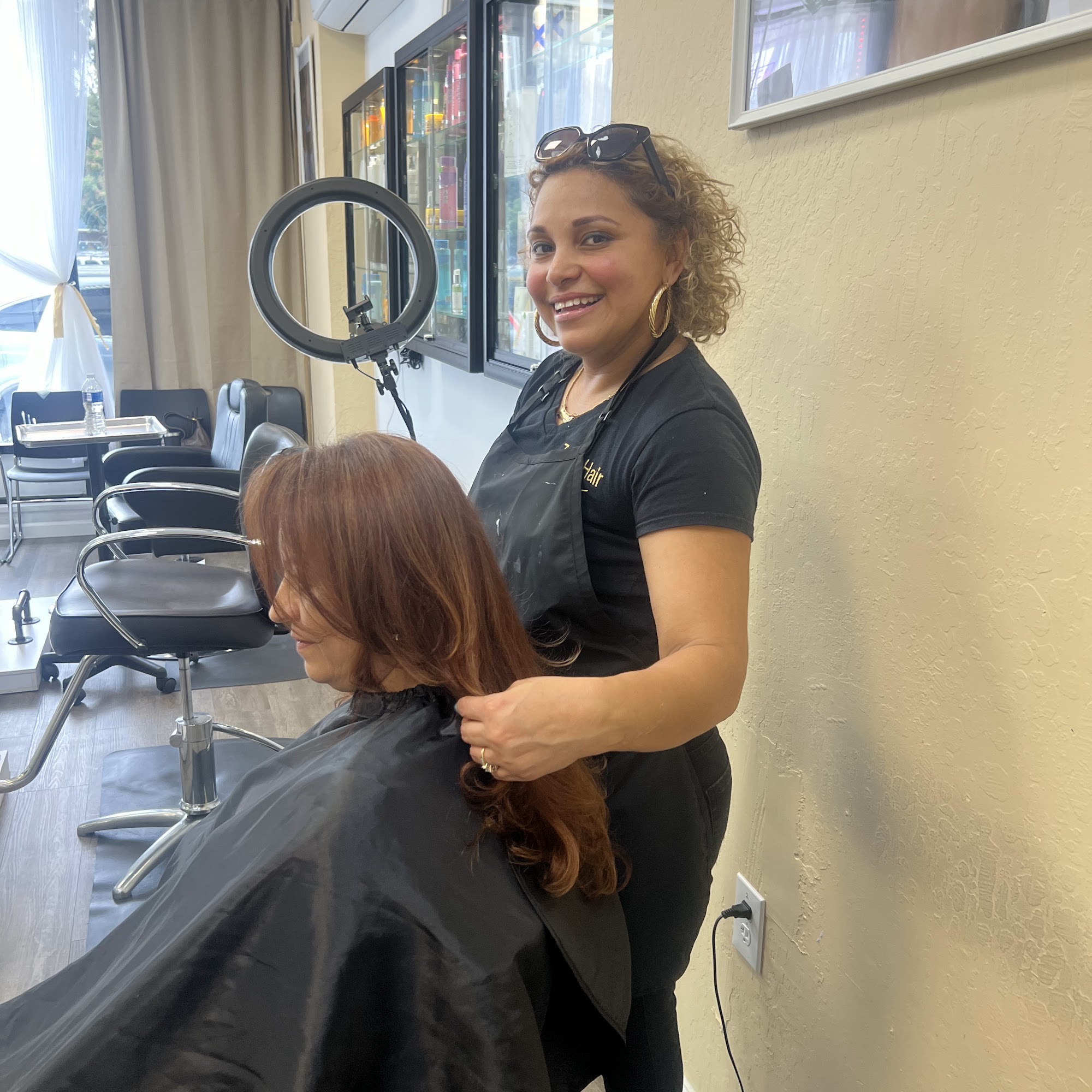 Barberia y Salon de Belleza Estilos Latino 20613 Mission Blvd, Hayward California 94541