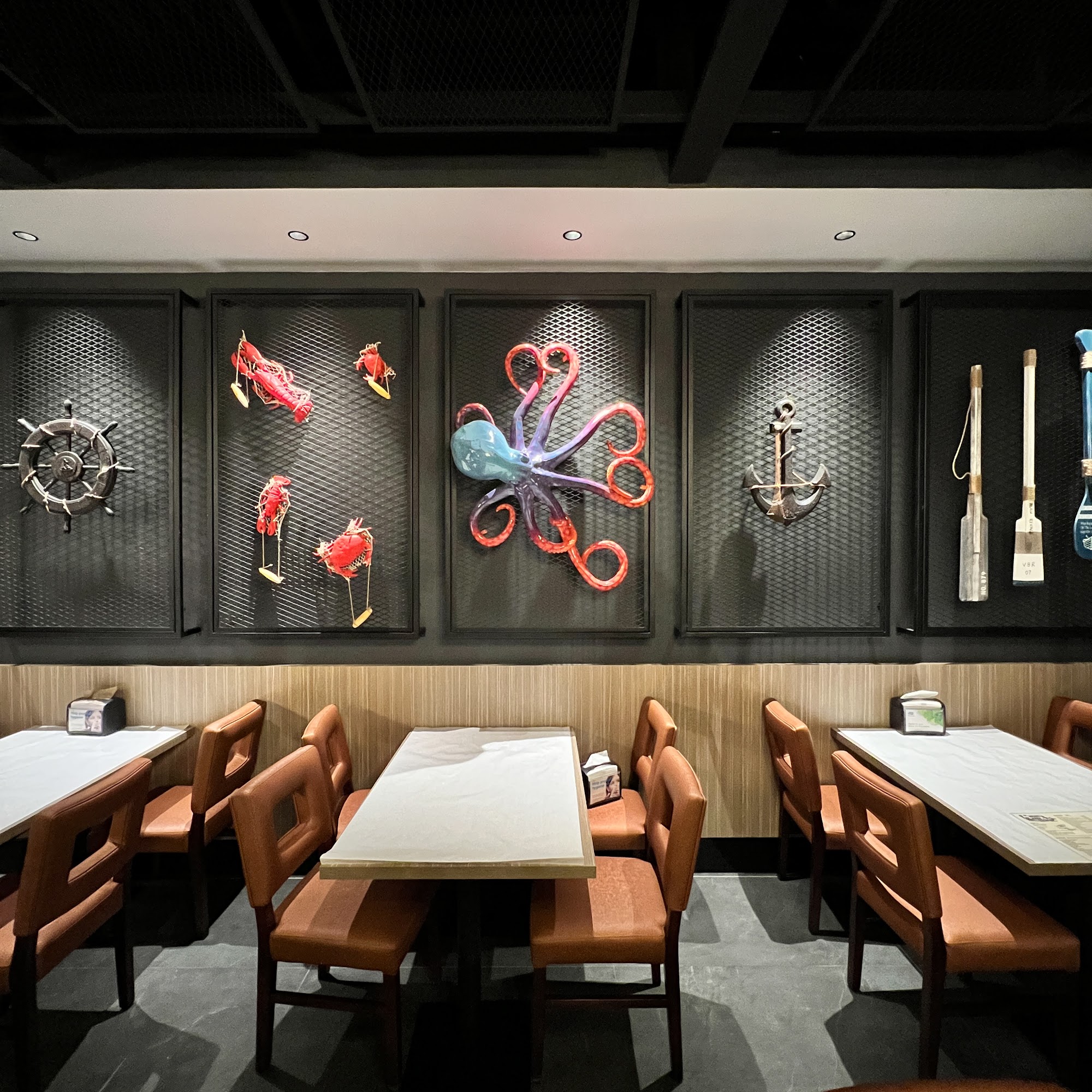 Lemongrass x The Bucket