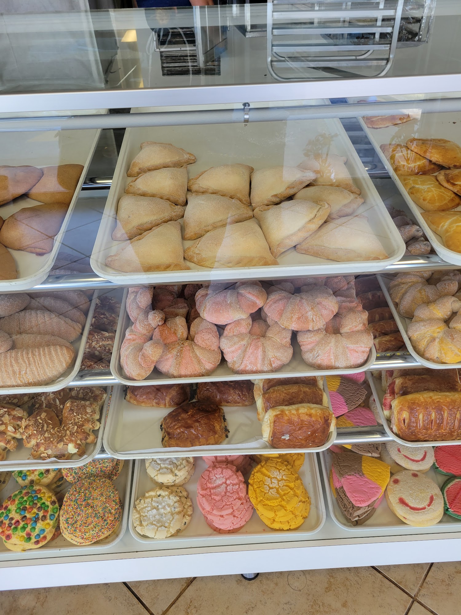 La Familia Bakery Menu