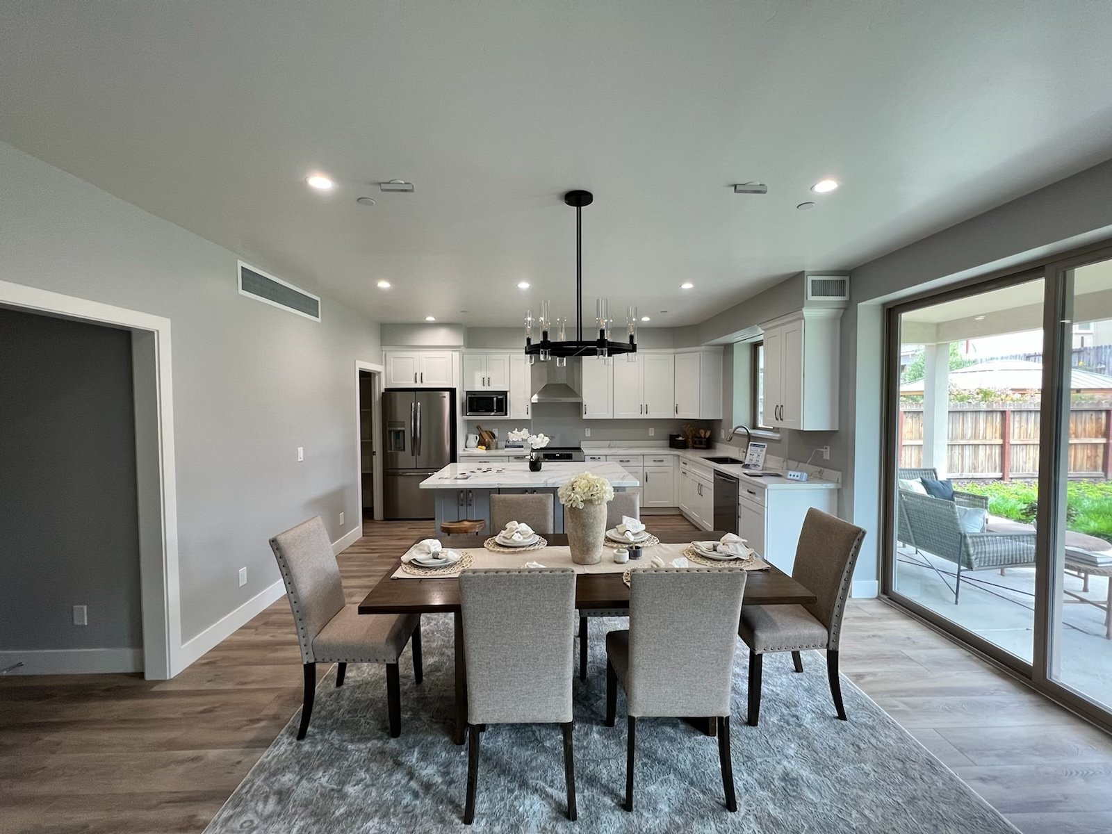 DH Construction 899 San Benito St, Hollister California 95023