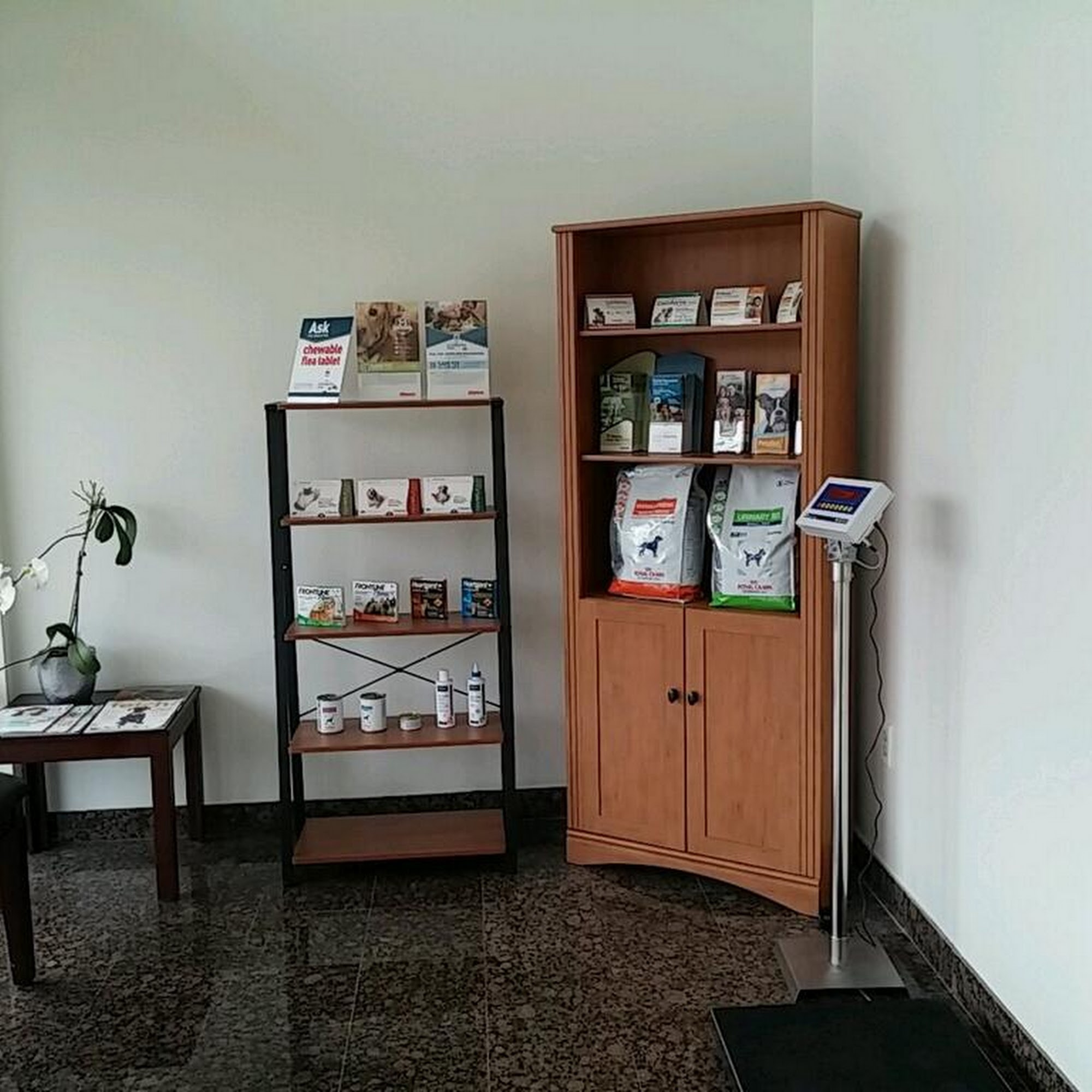 Oak Creek Pet Hospital Irvine