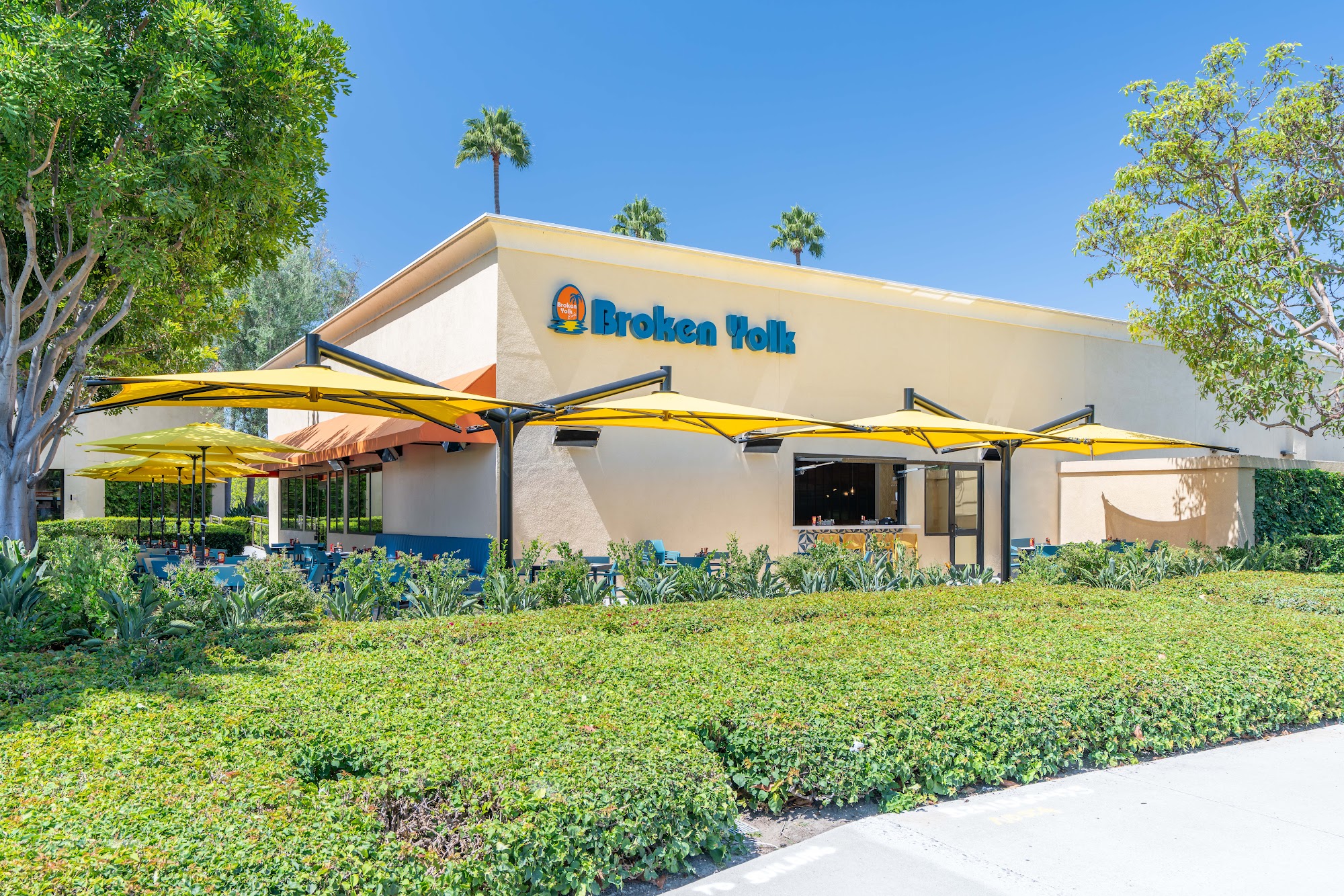 Broken Yolk Cafe Irvine