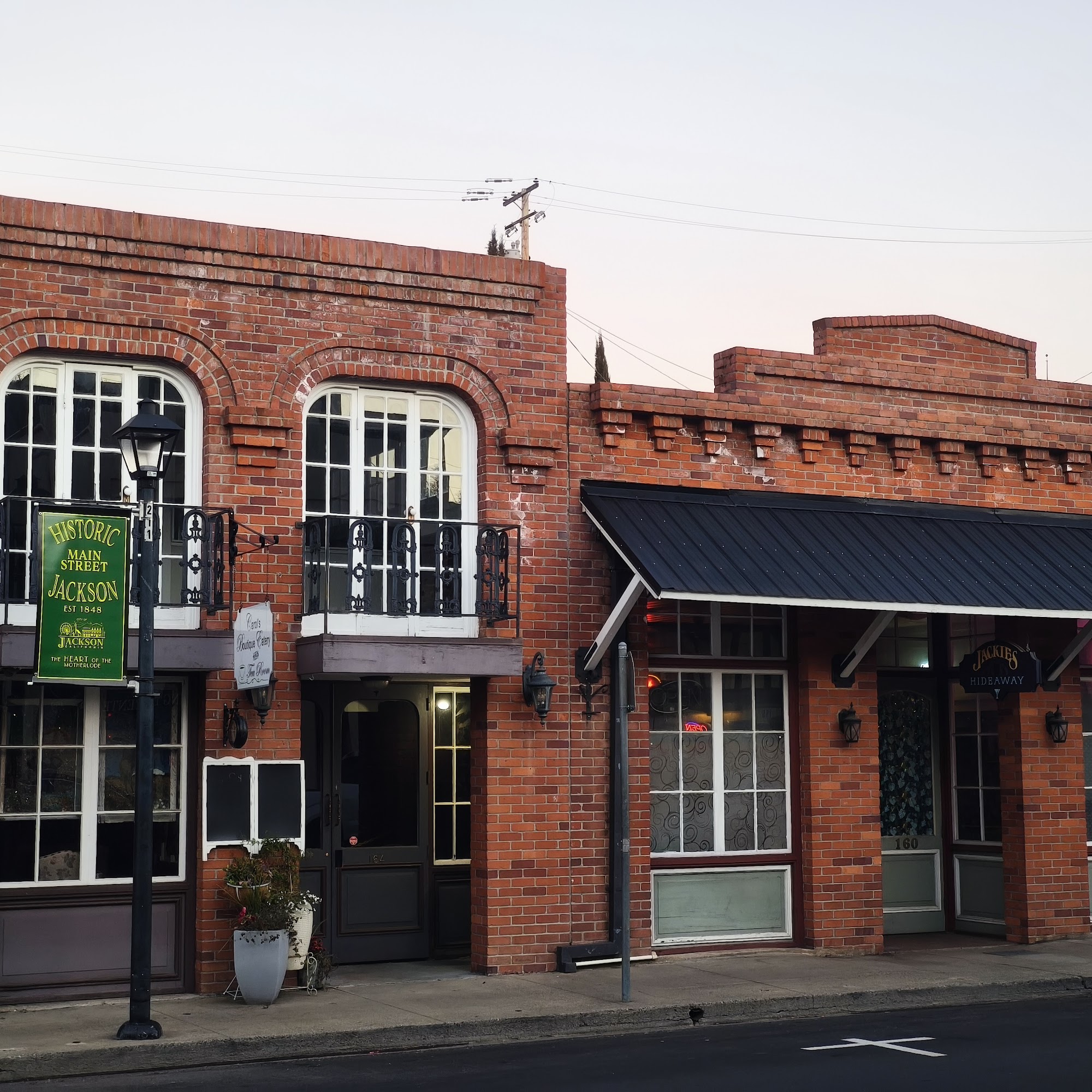 Jackie’s Hideaway Jackson