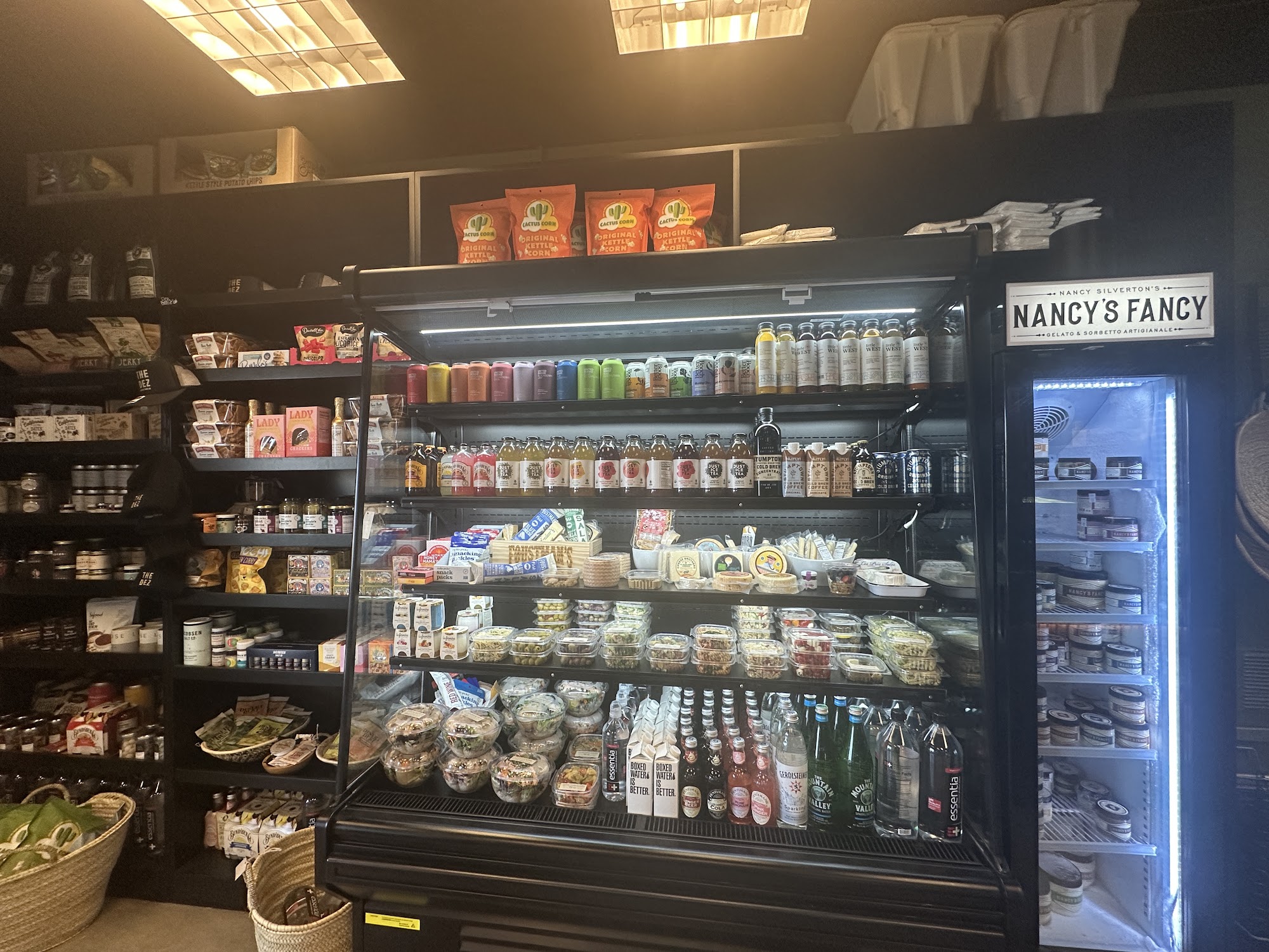 The DEZ fine food - takeaway - espresso Joshua Tree