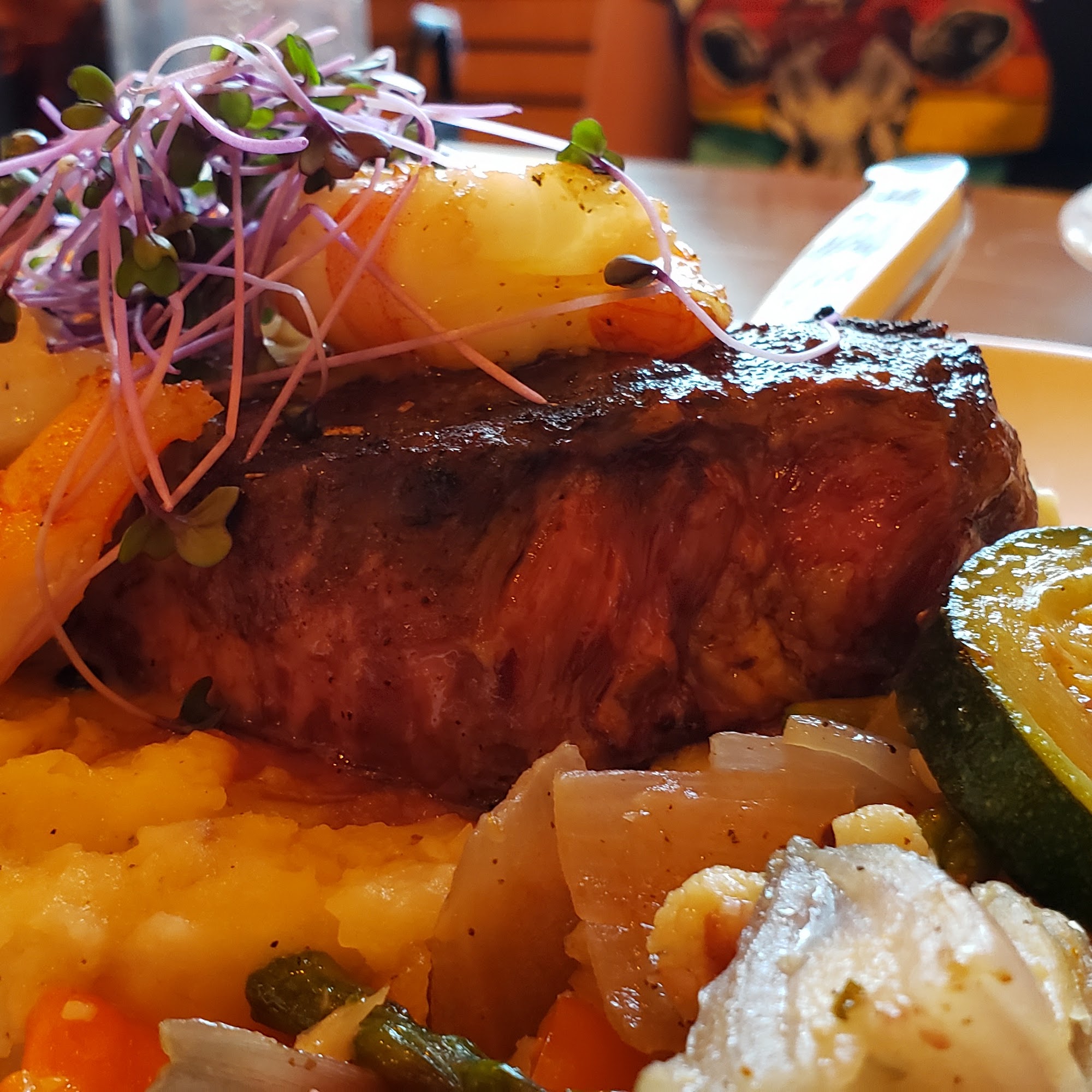 Saw Shop Public House Kelseyville