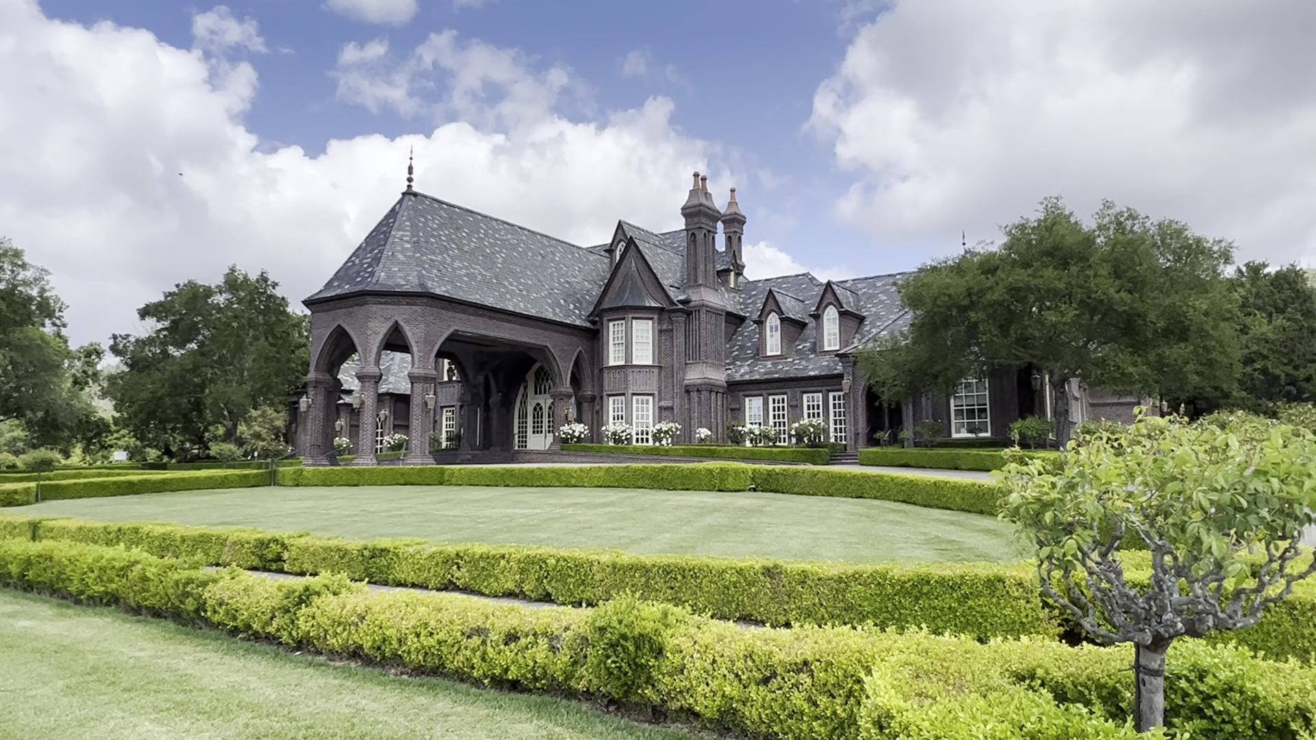 Ledson Winery & Vineyards Kenwood