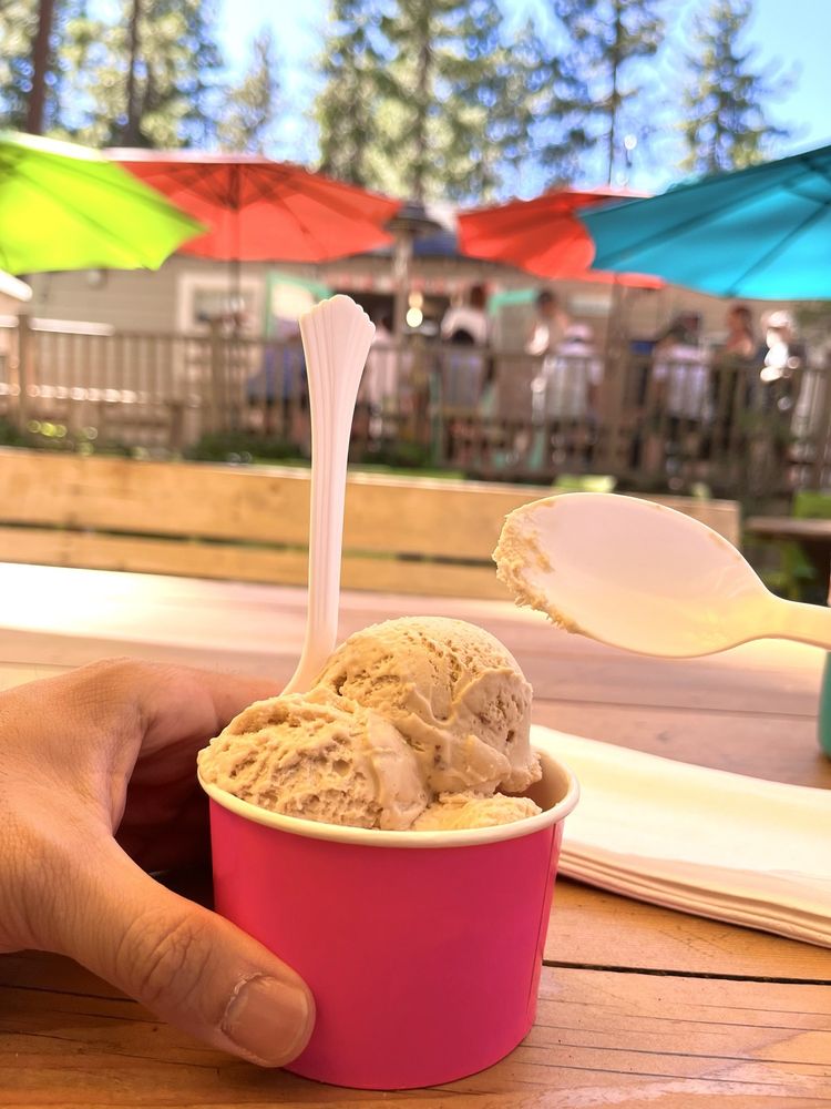 Log Cabin Ice Cream Kings Beach