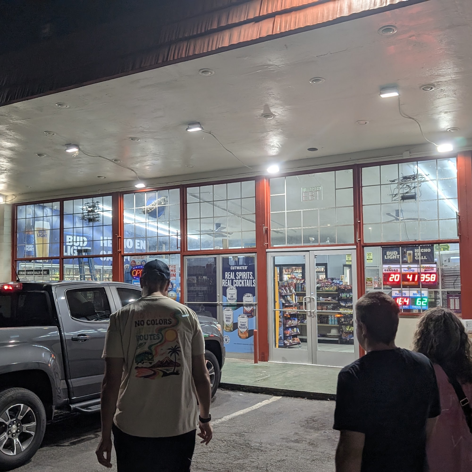 Kings Liquor Kingsburg