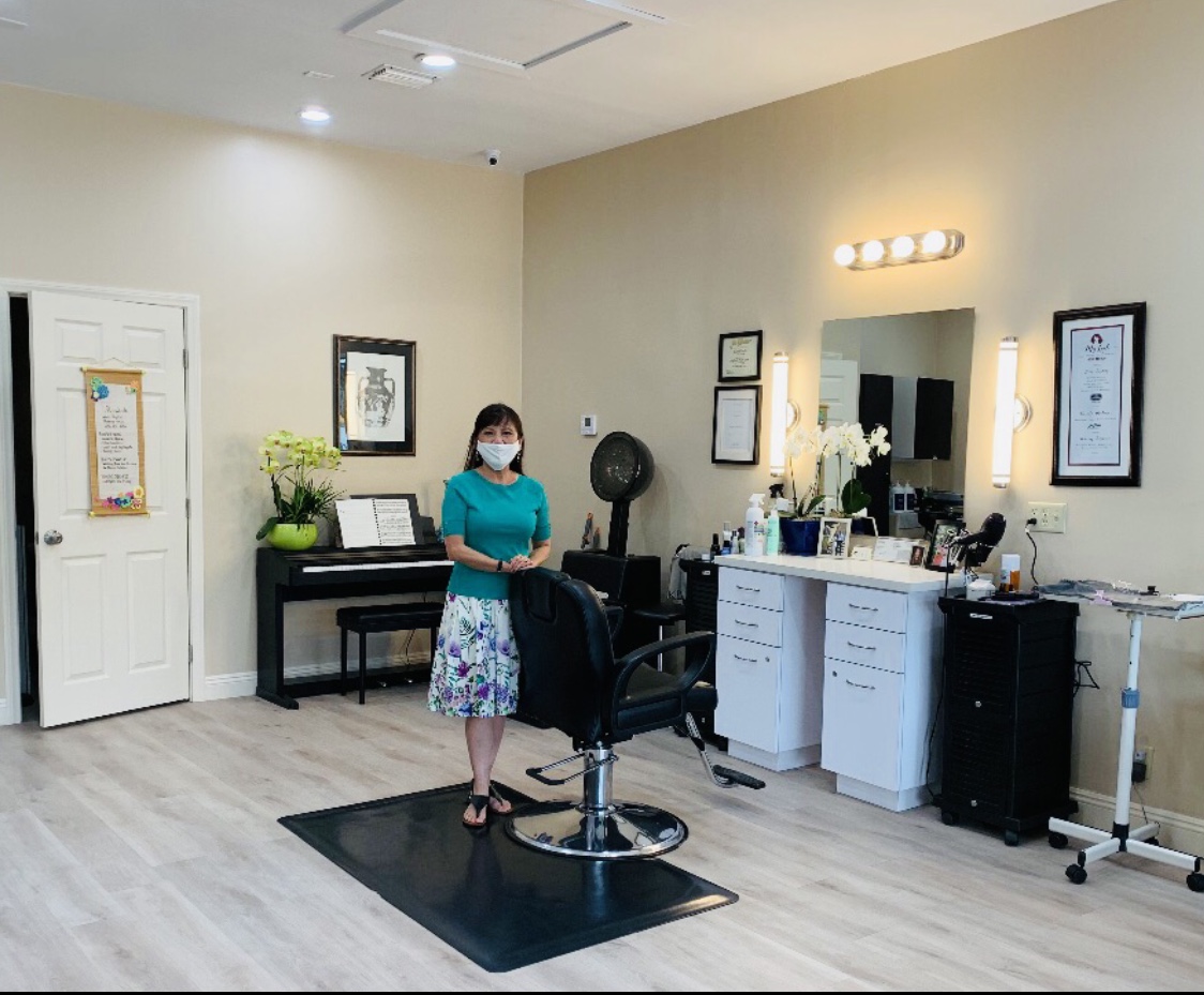 Salon One La Canada 1365 Foothill Blvd, La Cañada Flintridge California 91011