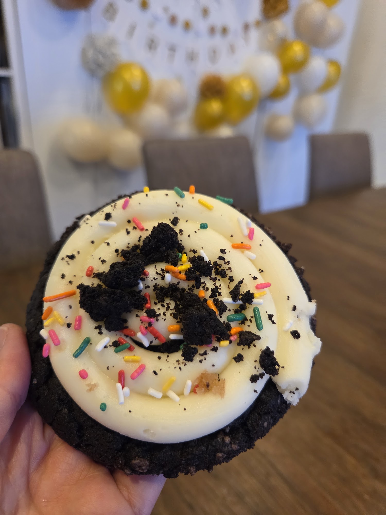 Crumbl - La Habra La Habra