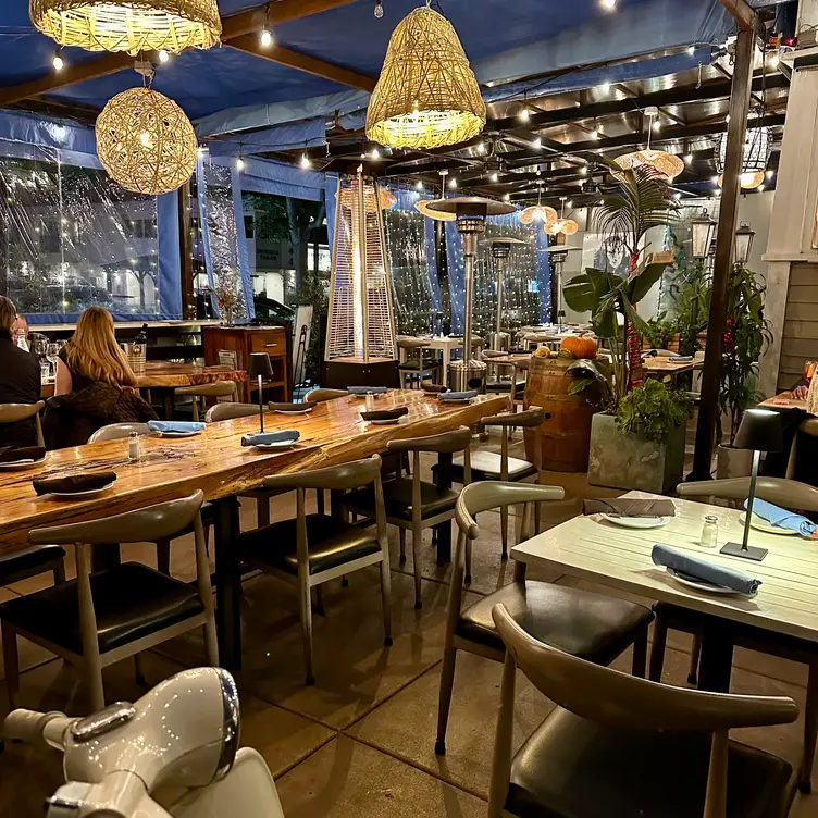 Photo credit: opentable