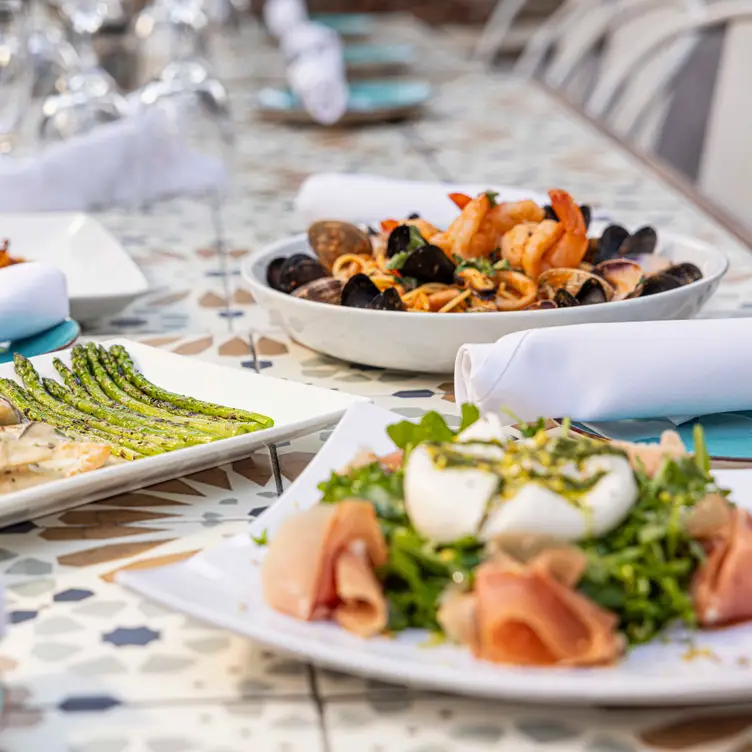 Photo credit: opentable