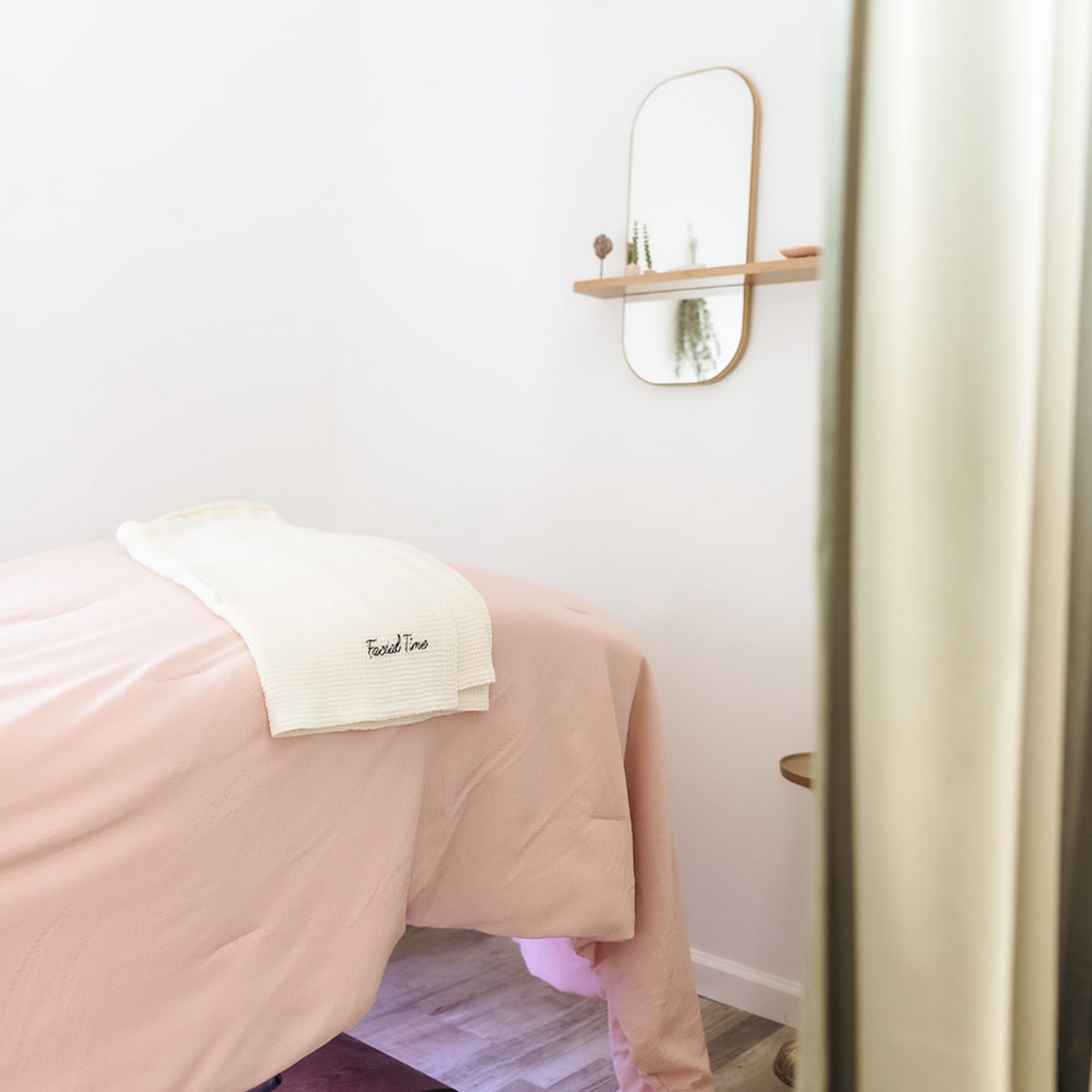 CARA Studios 909 Prospect St #100e, La Jolla California 92037