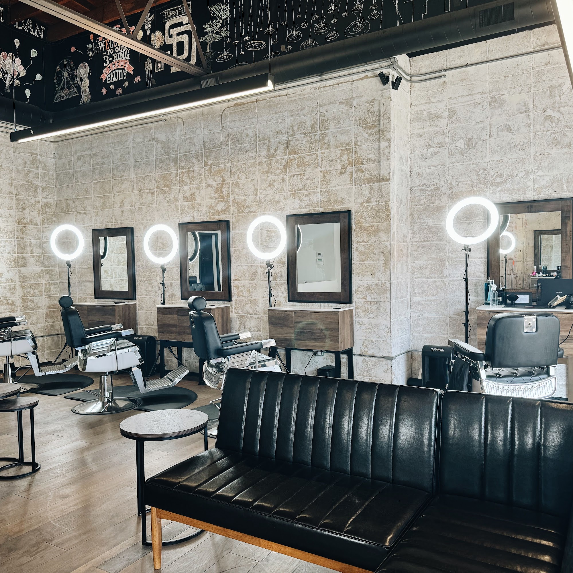 Maverick's Barbershop 7616 Herschel Ave, La Jolla California 92037