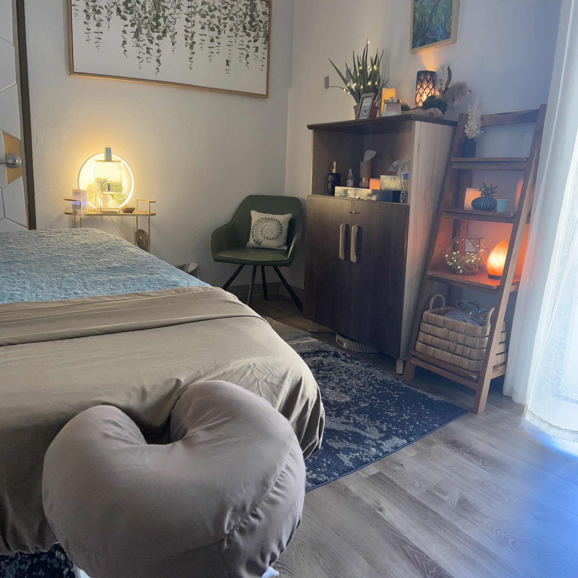 Kate Rains Massage 8950 Villa La Jolla Dr Suite A110, La Jolla California 92037