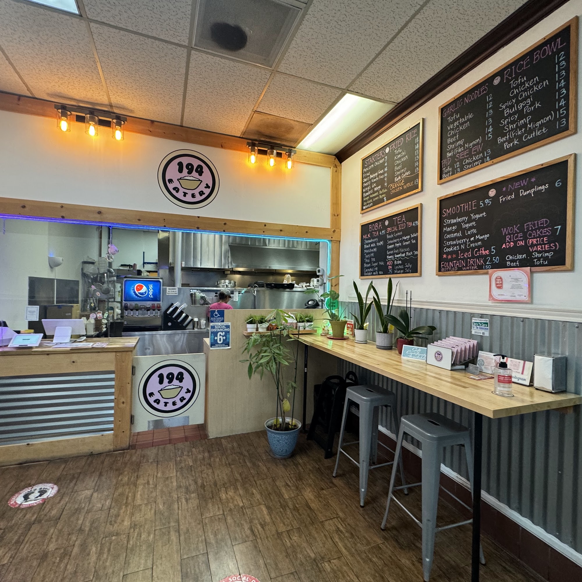 194 EATERY La Mirada