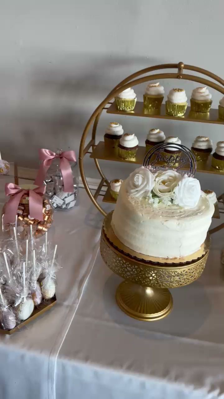 Cake pops by CyPopz Menu