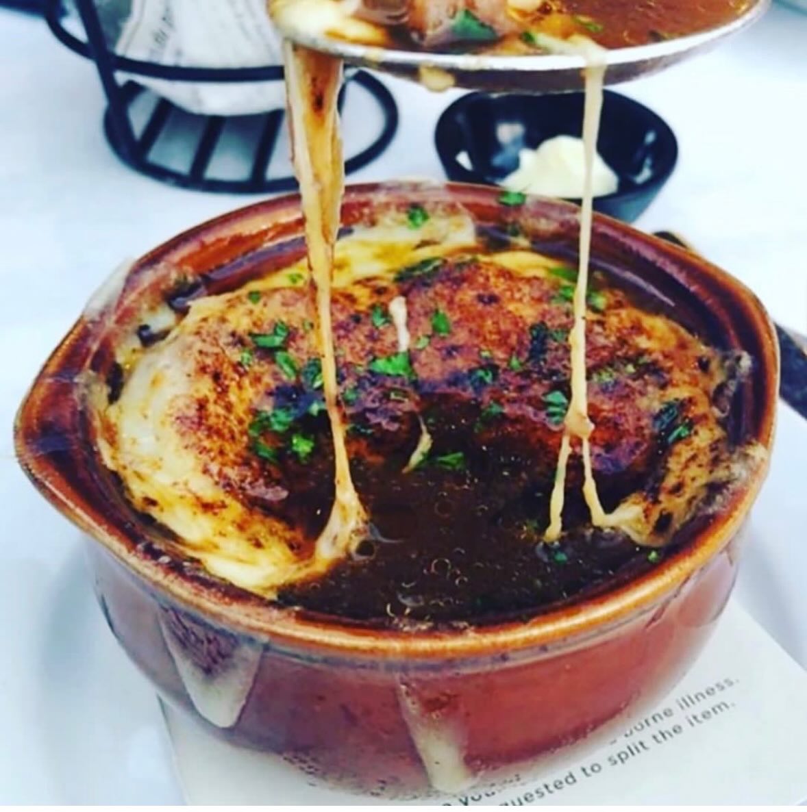 RÊVE Bistro Lafayette