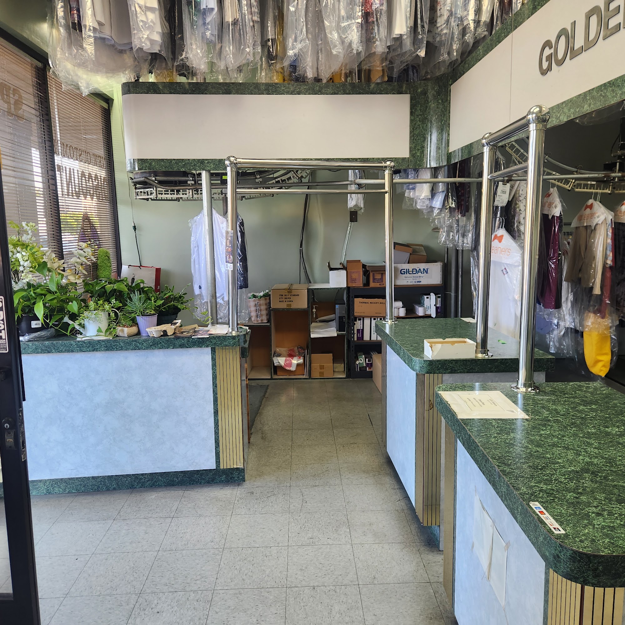 Golden 1 Hour Cleaners