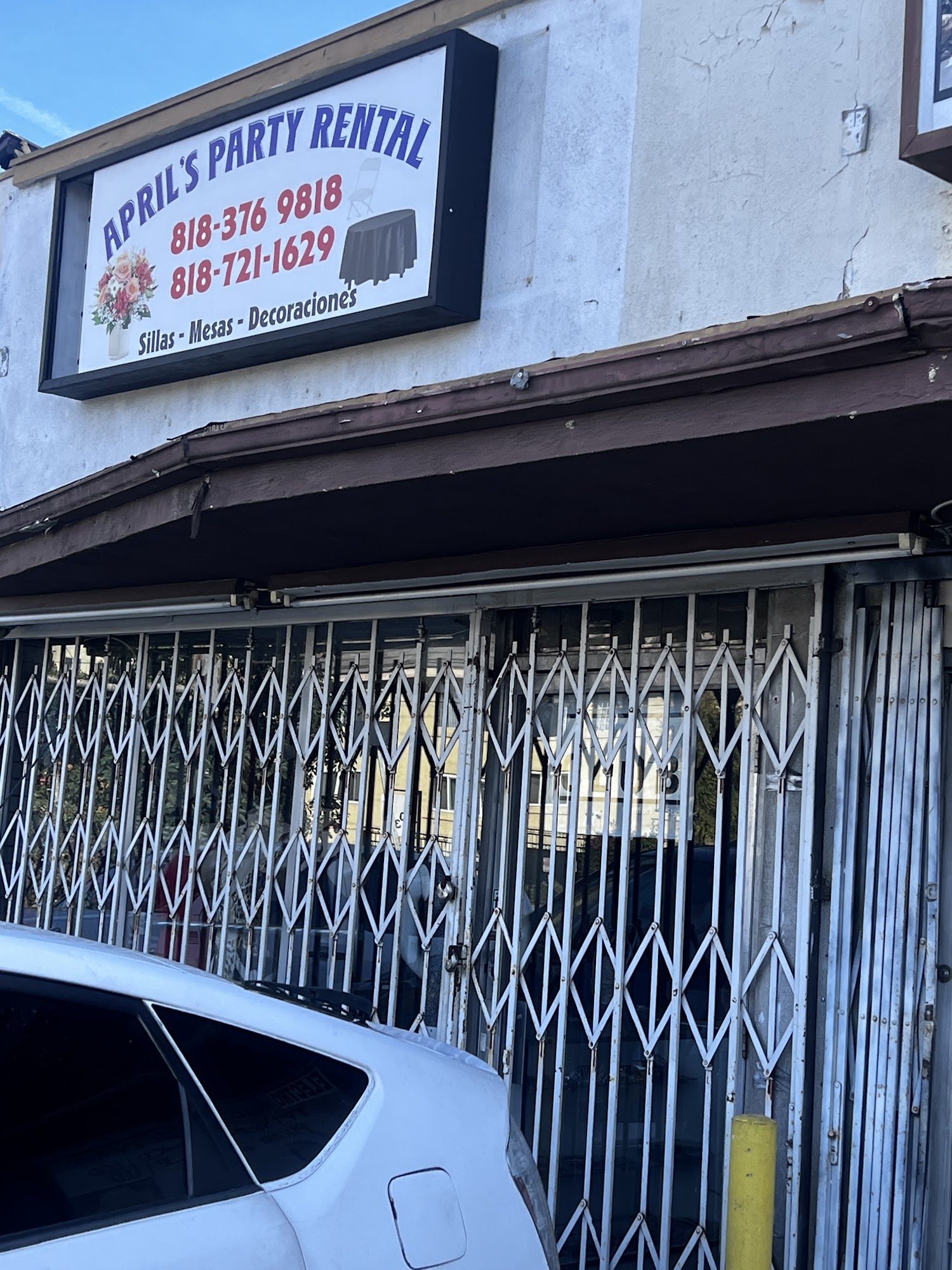 April Fashion - Party supplies Lake Balboa