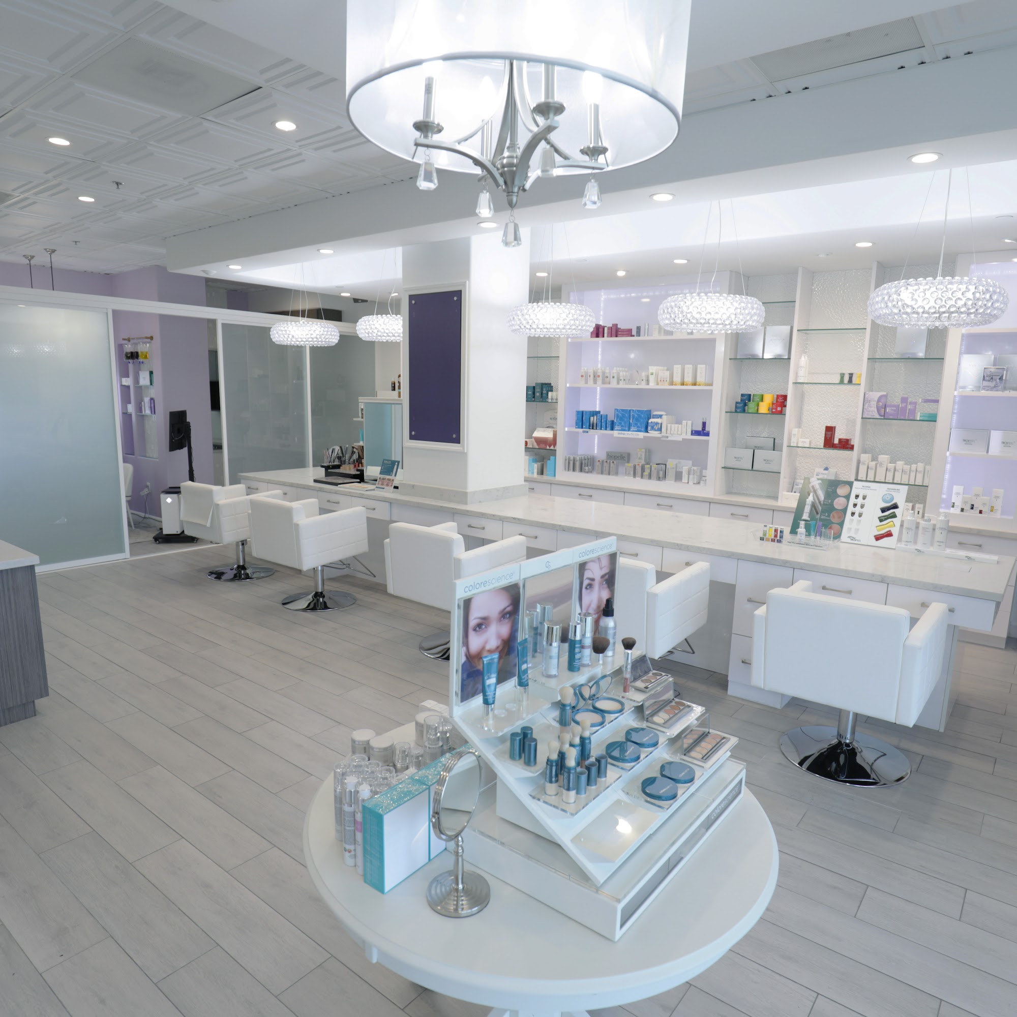 TROIAREUKE Lake Forest