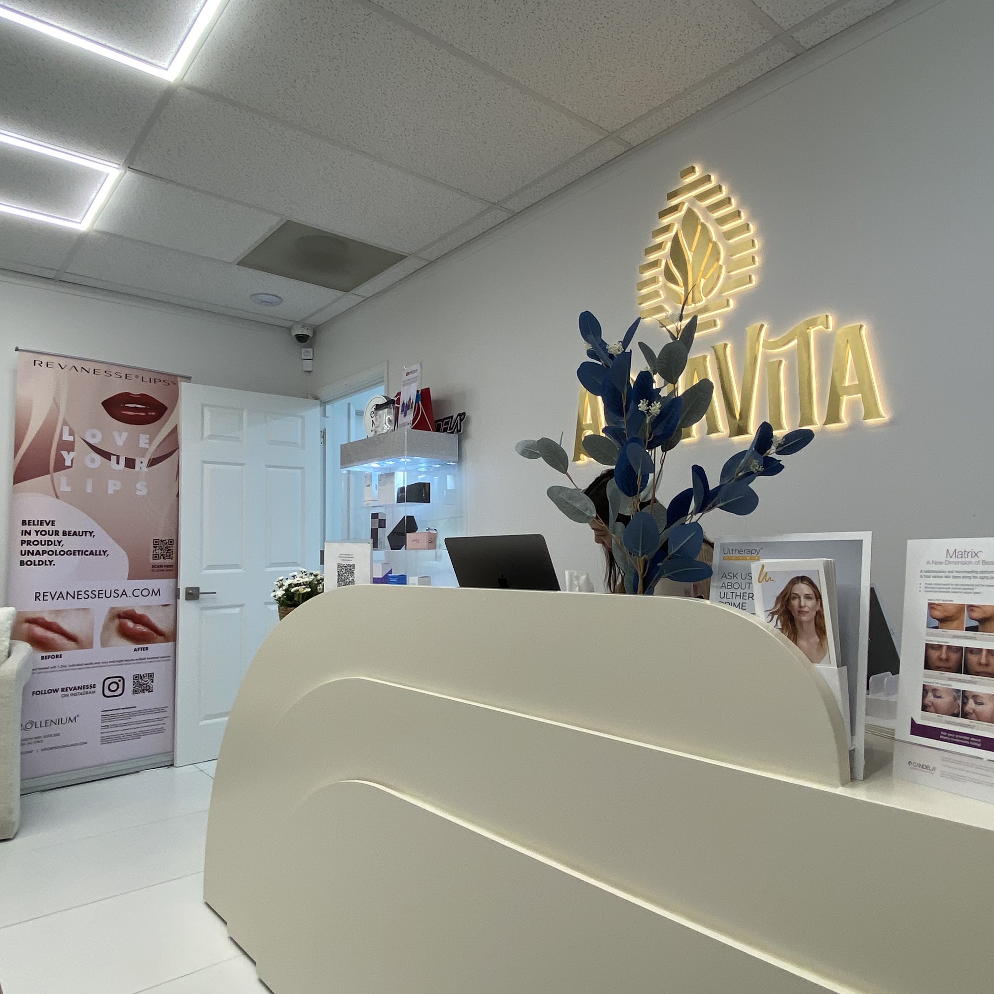 AquaVita Wellness & Medspa 23321 El Toro Rd Suite G, Lake Forest California 92630