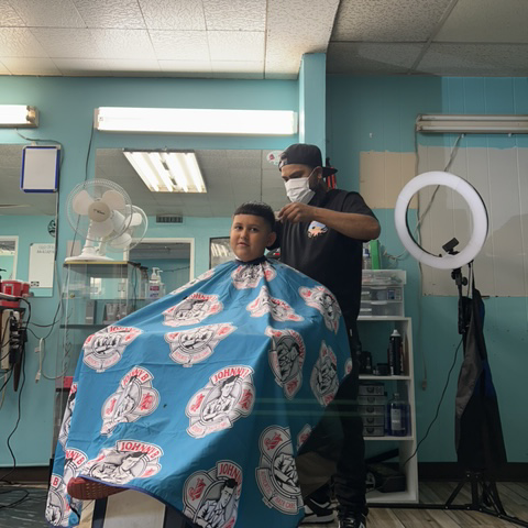 Reynas Beauty Salon 9805 Main St, Lamont California 93241