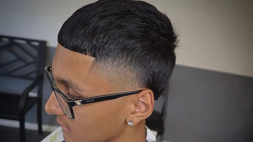 Ariel's Barber Shop 10318 Main St, Lamont California 93241