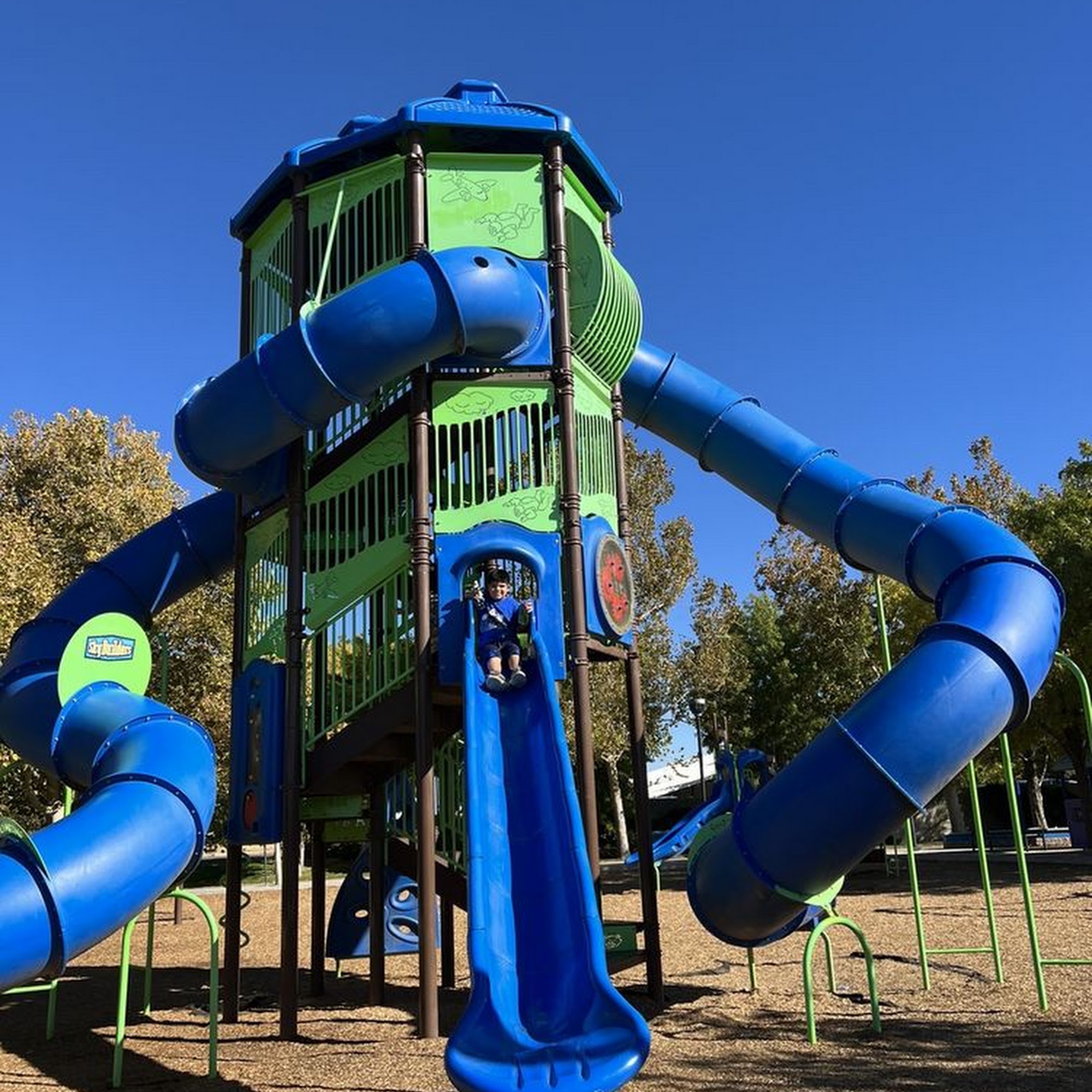Tierra Bonita Park Lancaster