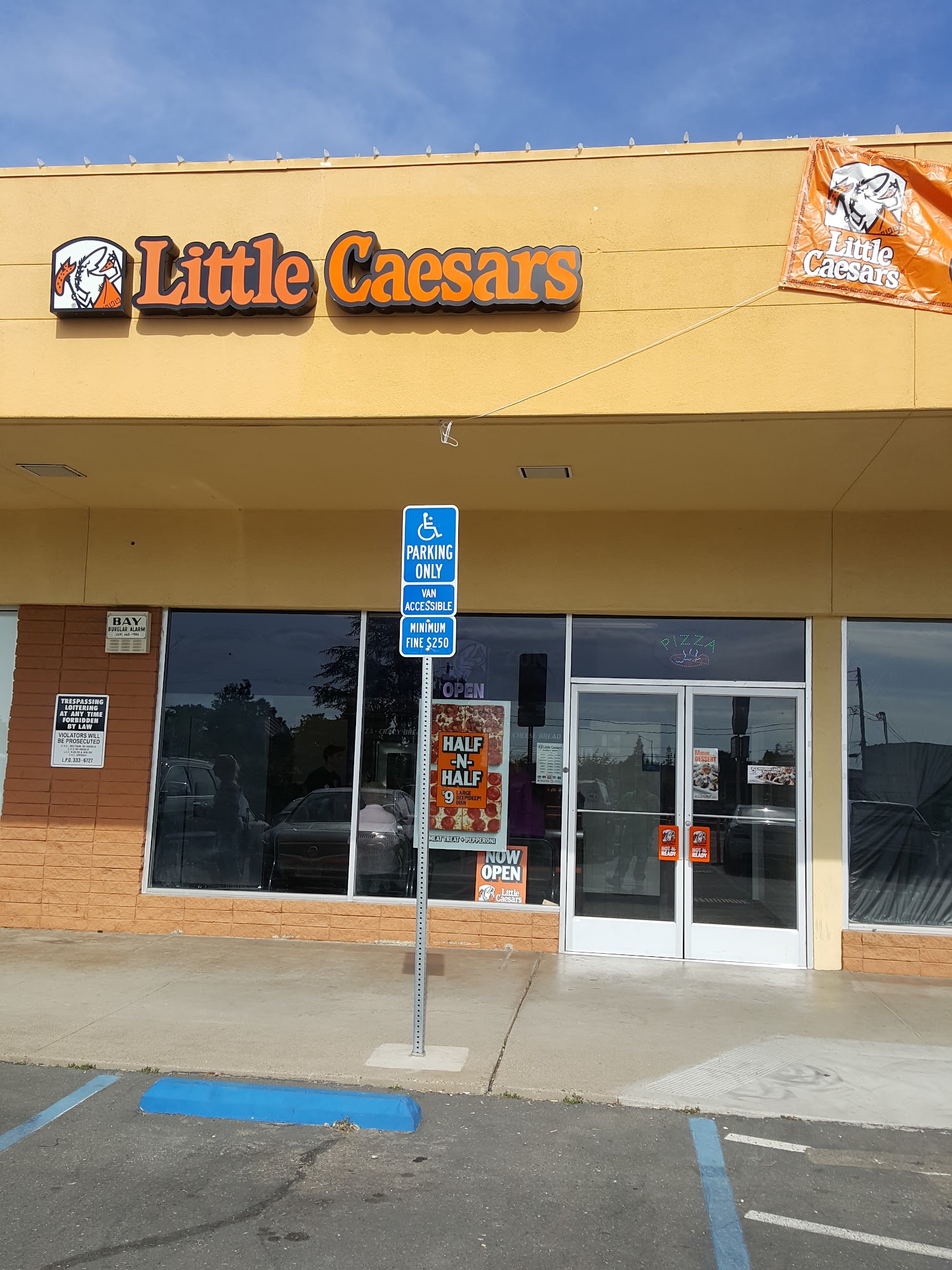 Little Caesars Pizza