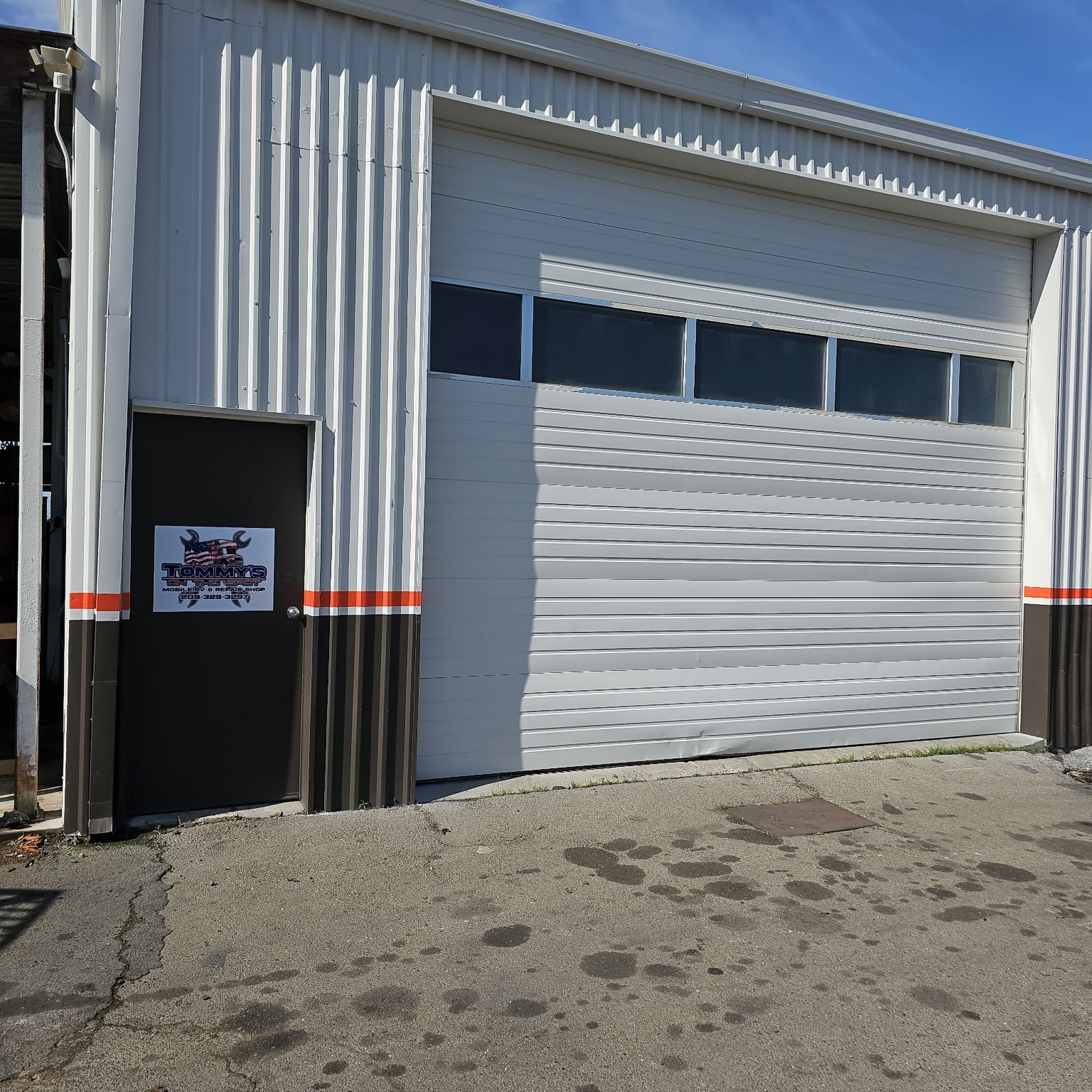 Tommy's On The Spot 330 E Kettleman Ln suite b, Lodi California 95240