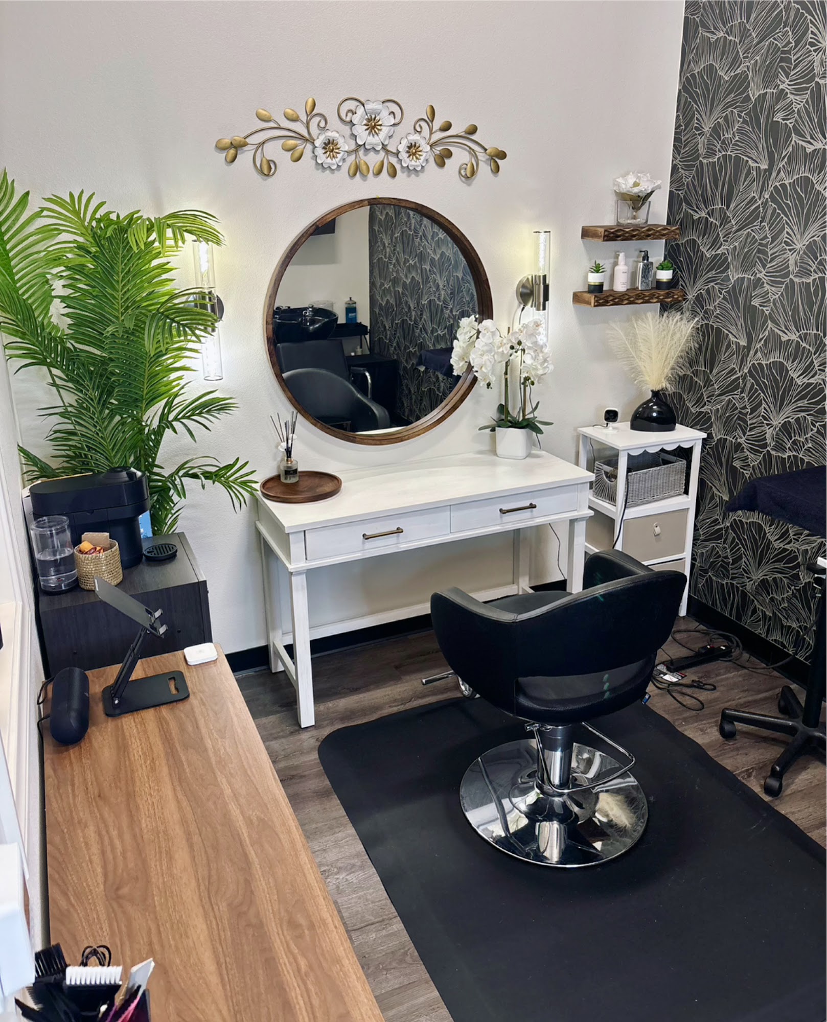 Hair By Kim 6553 E Pacific Coast Hwy Ste 122, Long Beach California 90803