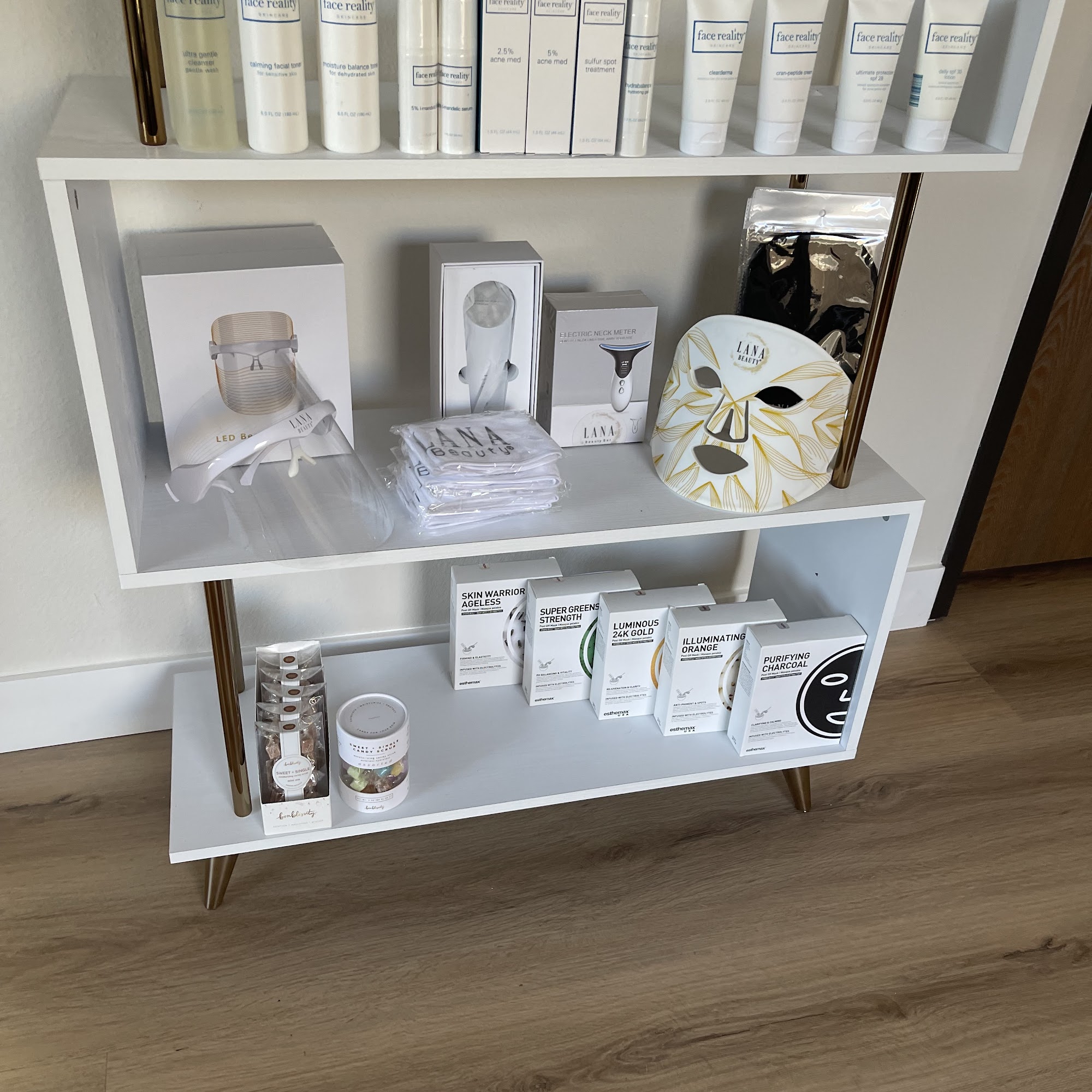 LANA BEAUTY BAR 5182 Katella Ave #201, Los Alamitos California 90720