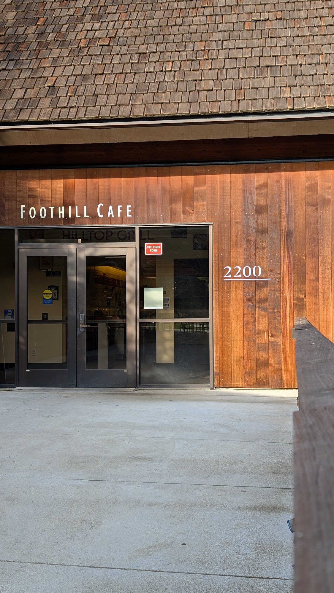 Foothill Pacific Dining at Hilltop Grill