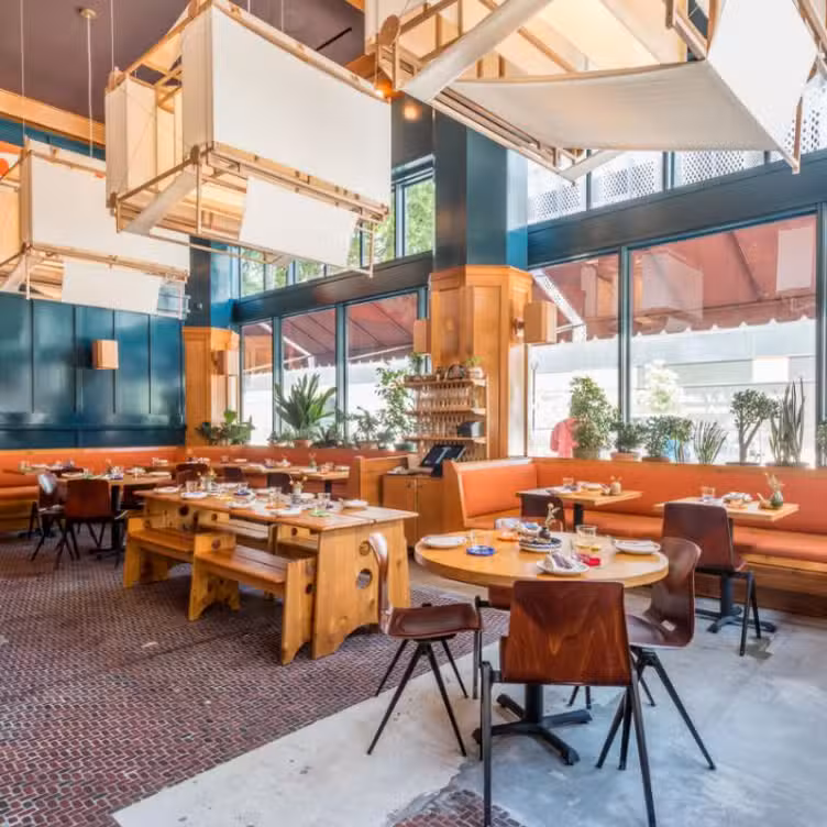 Photo credit: opentable