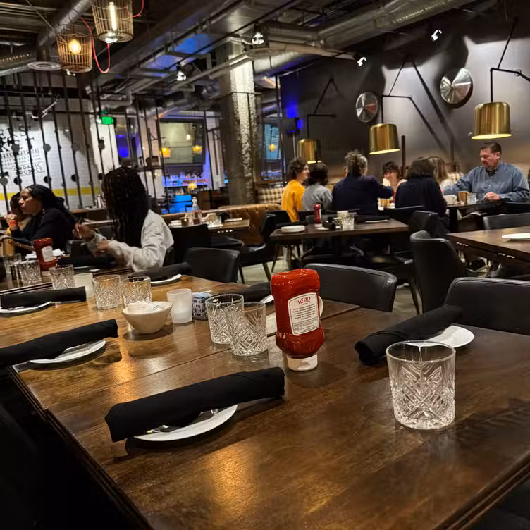 Photo credit: opentable