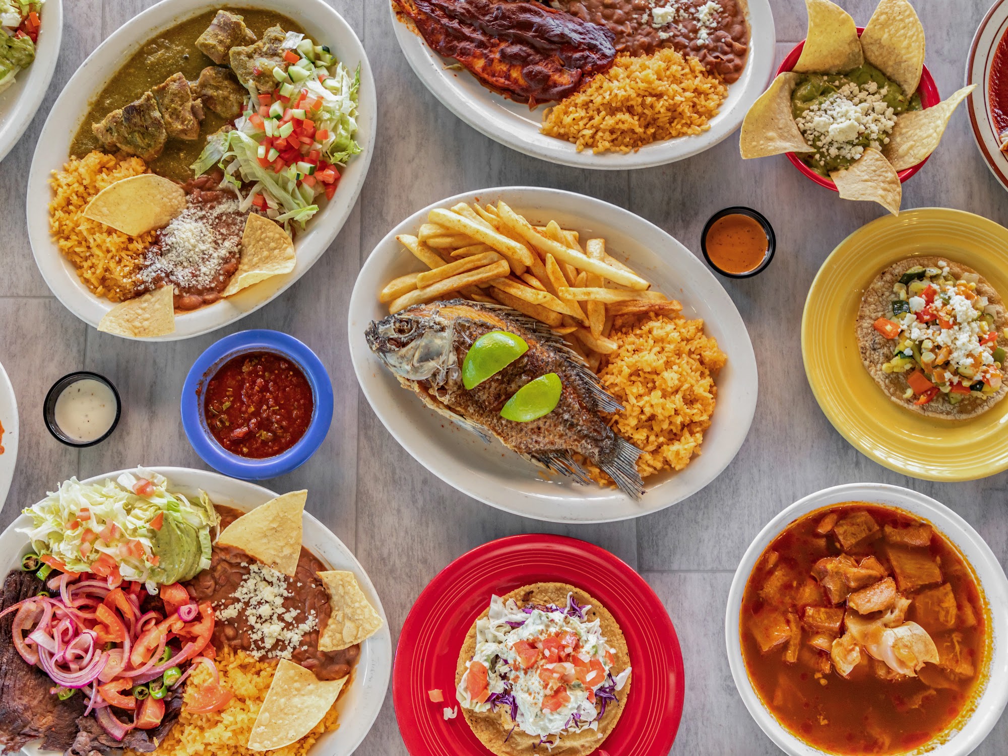 Antojitos Del Mar Menu