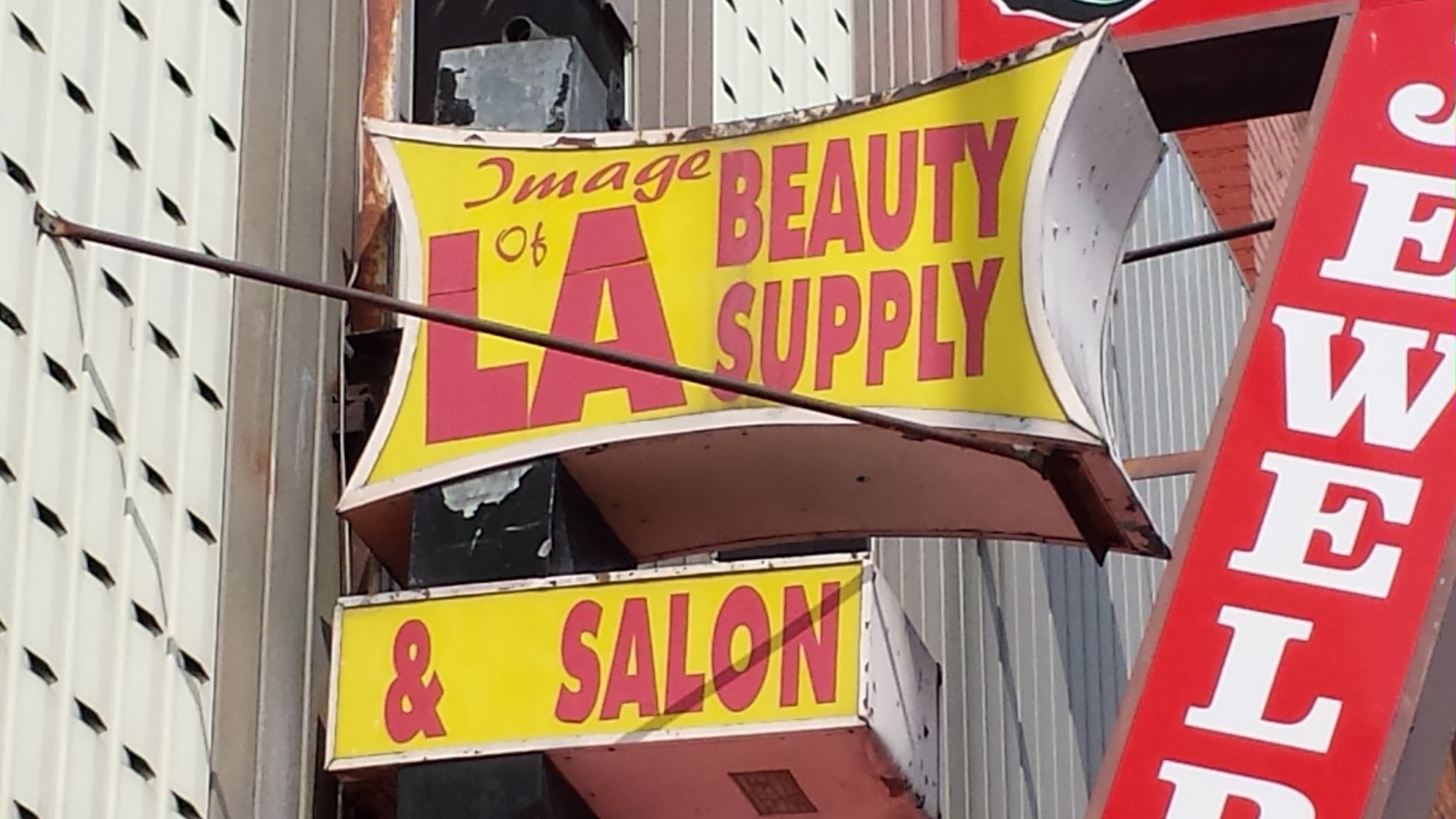Image of LA Beauty Salon