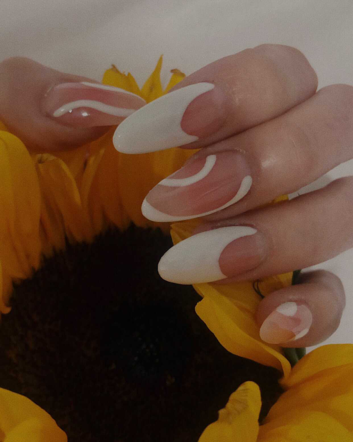 Holly Nails | Los Angeles