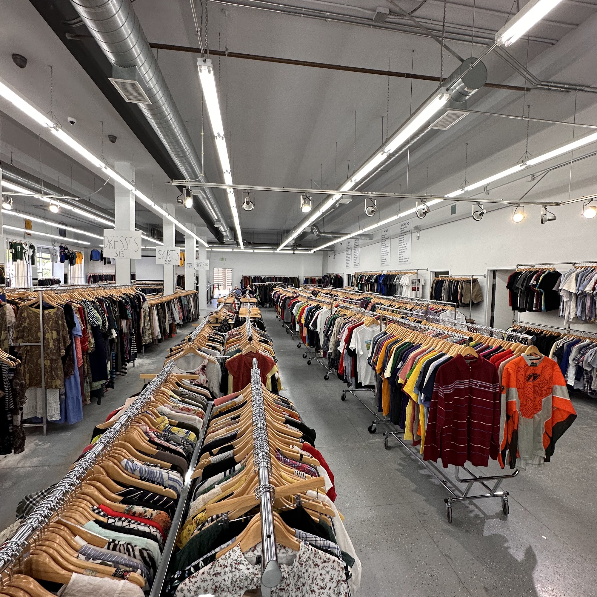 Public Estrellas Los Angeles