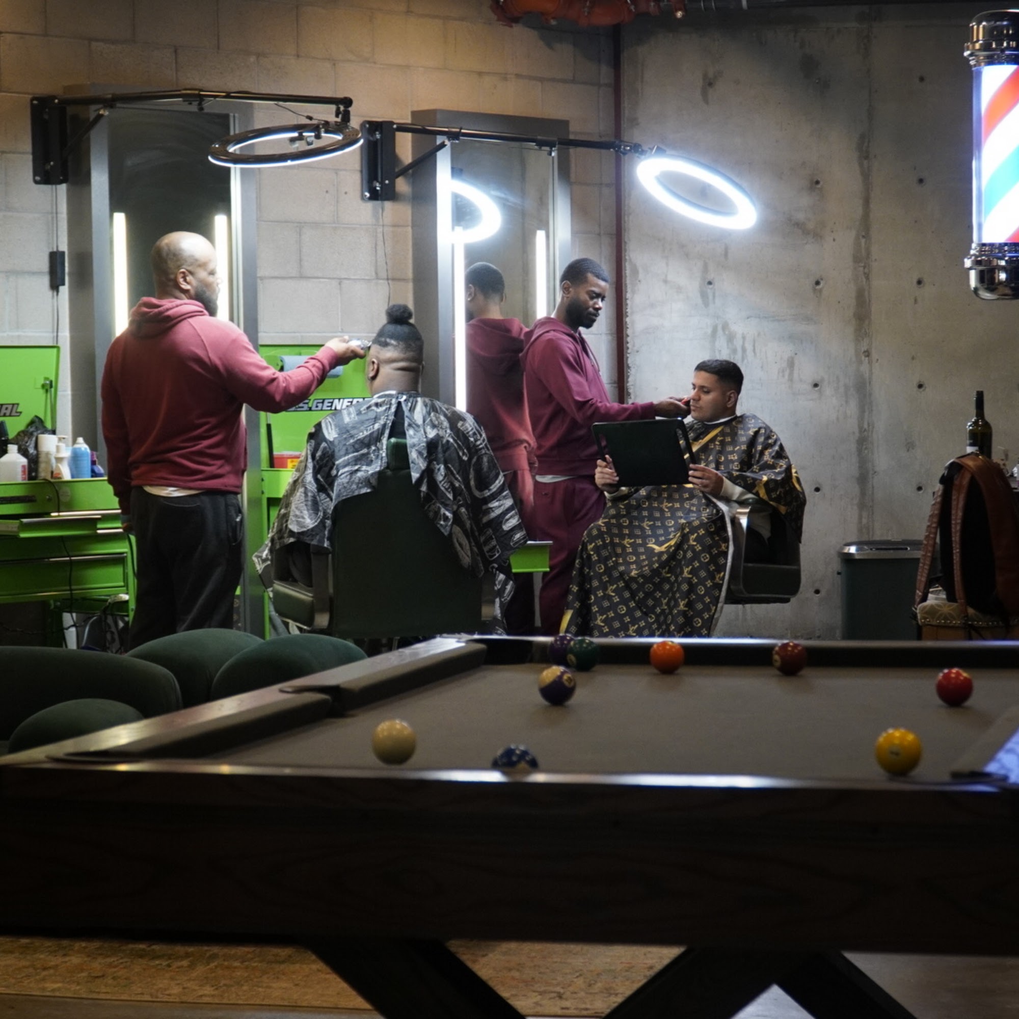 Bullseye’s Barbershop Hollywood 5750 Hollywood Blvd, Los Angeles California 90028