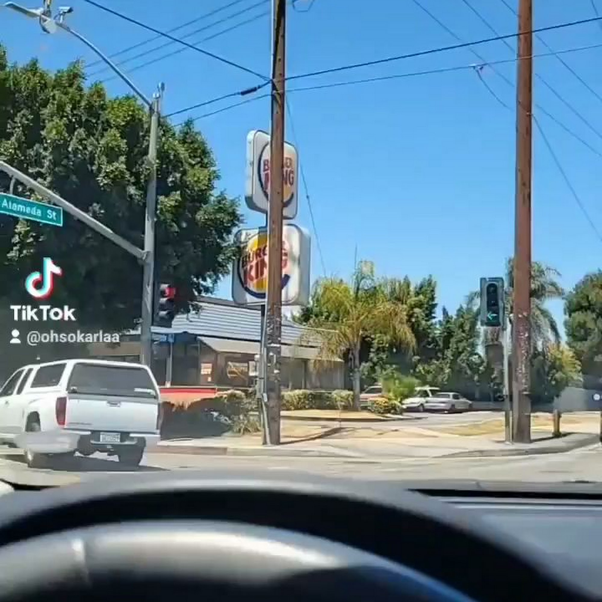 Wanderlust Boutique / Varidades El Regalito Los Angeles