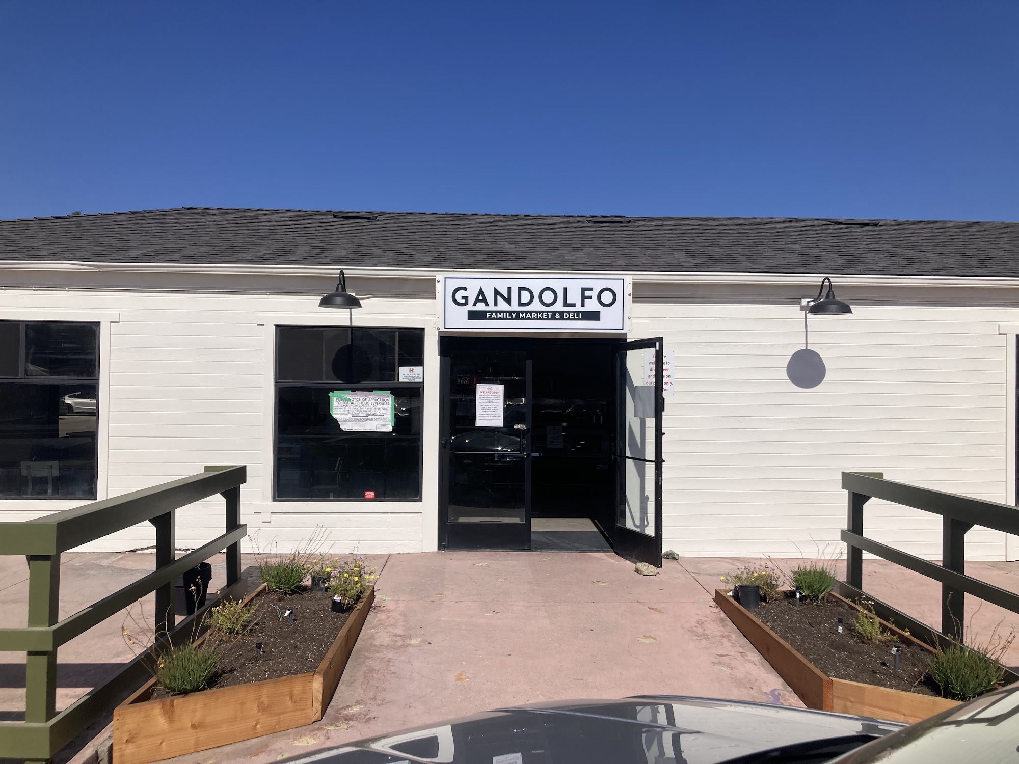 Gandolfo Family Market & Deli Los Olivos