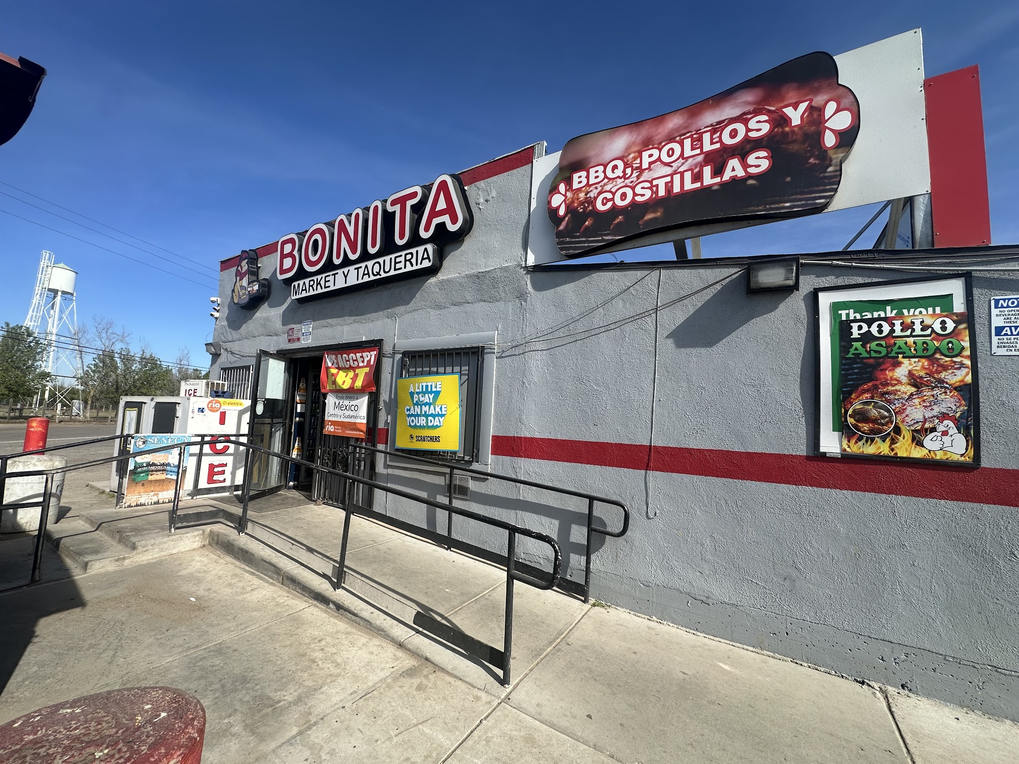 Bonita Market Madera