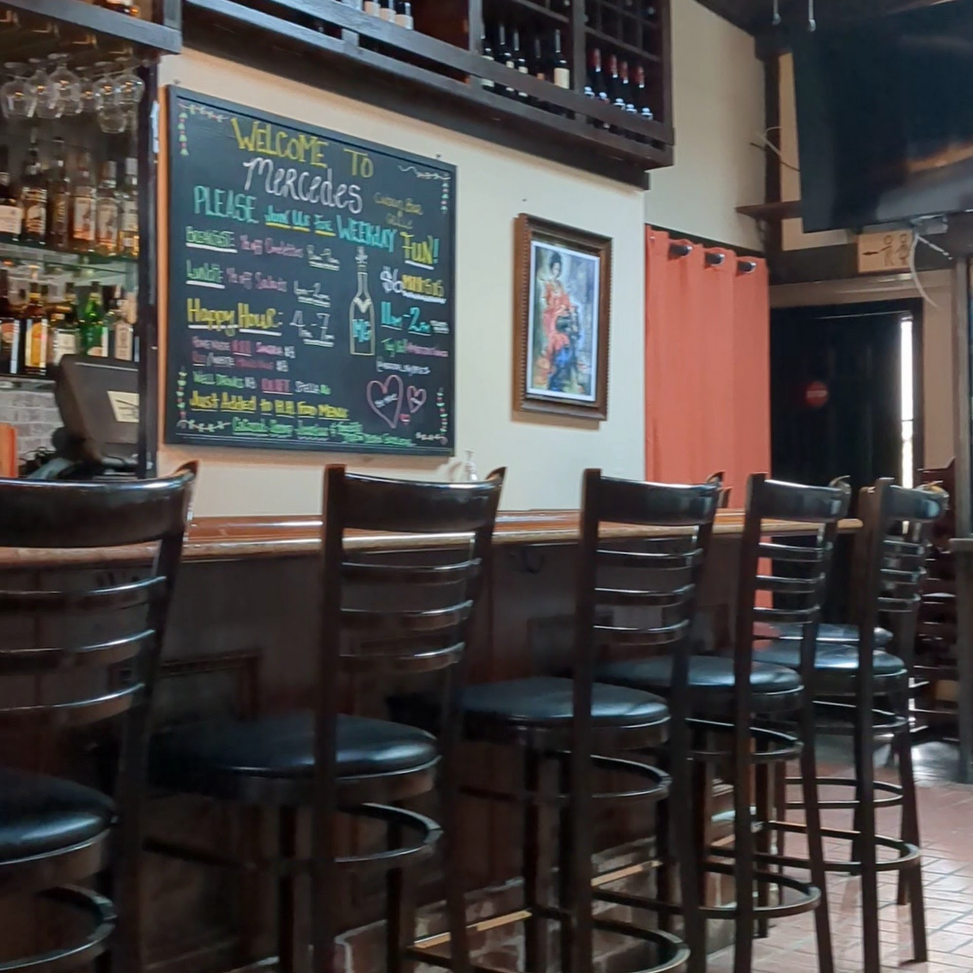 Mercedes Bar & Grille Marina del Rey