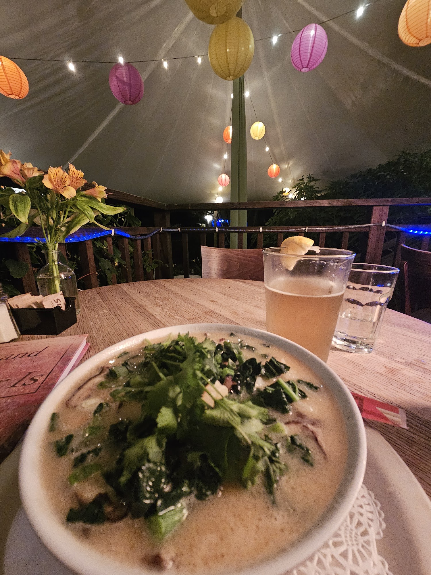 Mendocino Cafe Mendocino