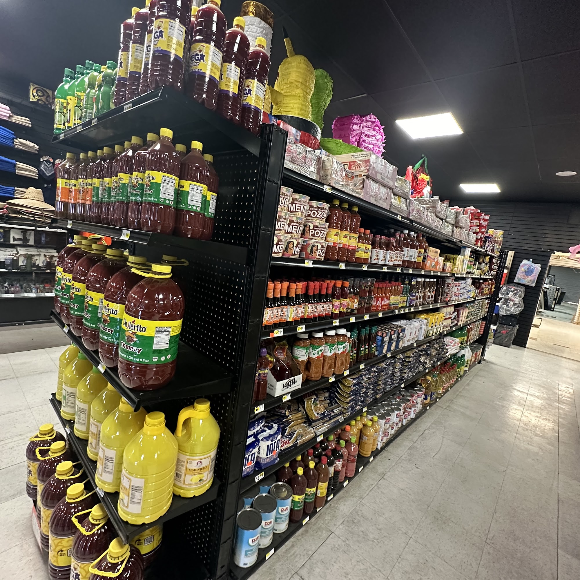 La Reyna Mercado Y Dulceria