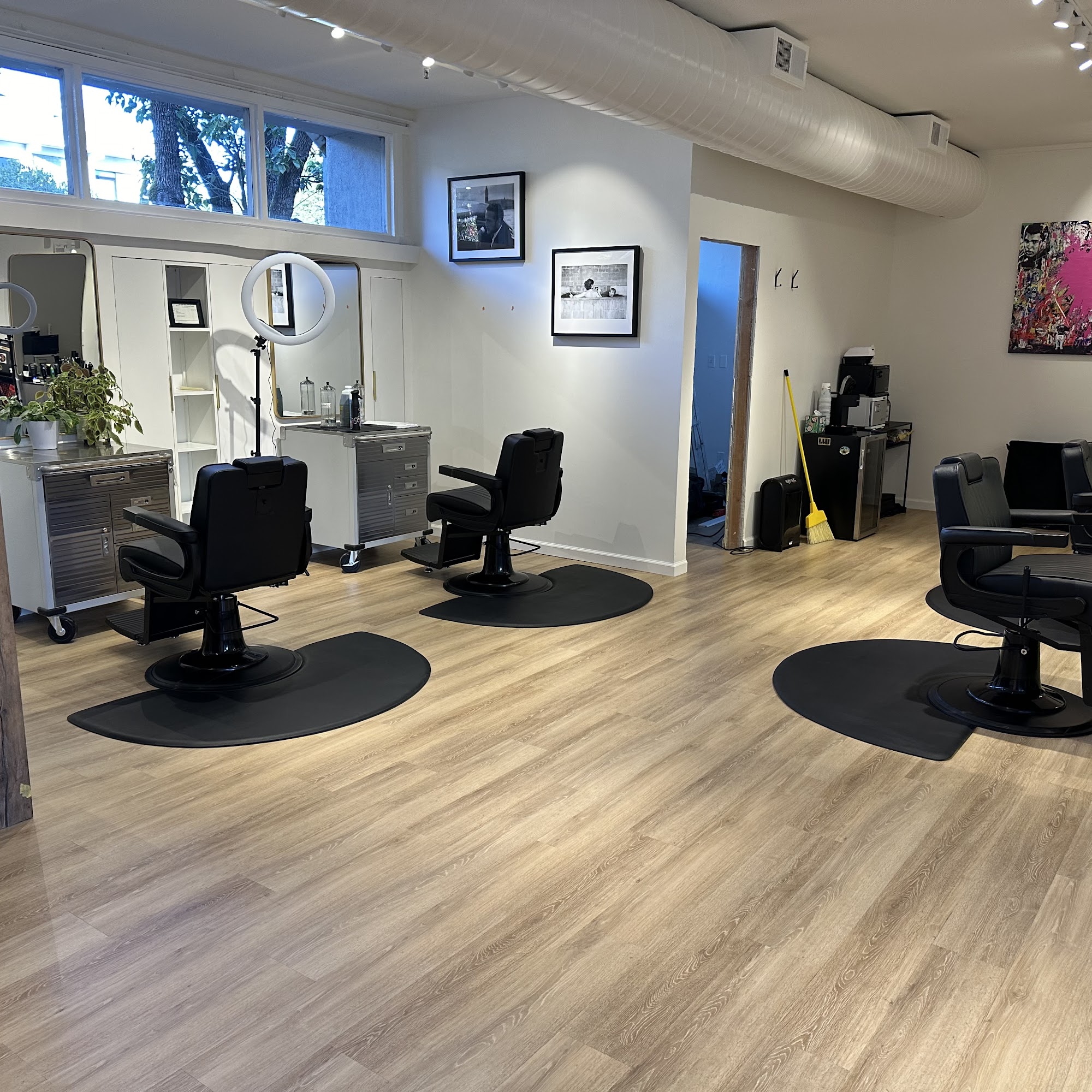 LUI Barbershop Mill Valley 641 E Blithedale Ave Ste A, Mill Valley California 94941